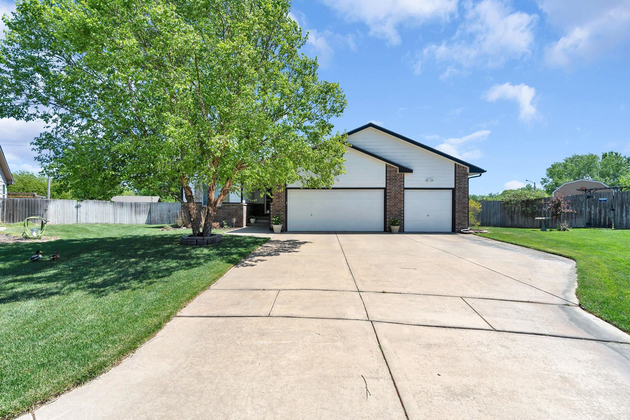 1910 N Nickelton Court Wichita KS 67235