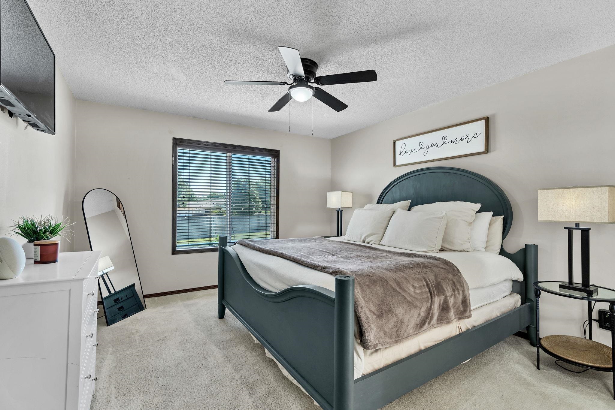 1910 N Nickelton Court Wichita KS 67235