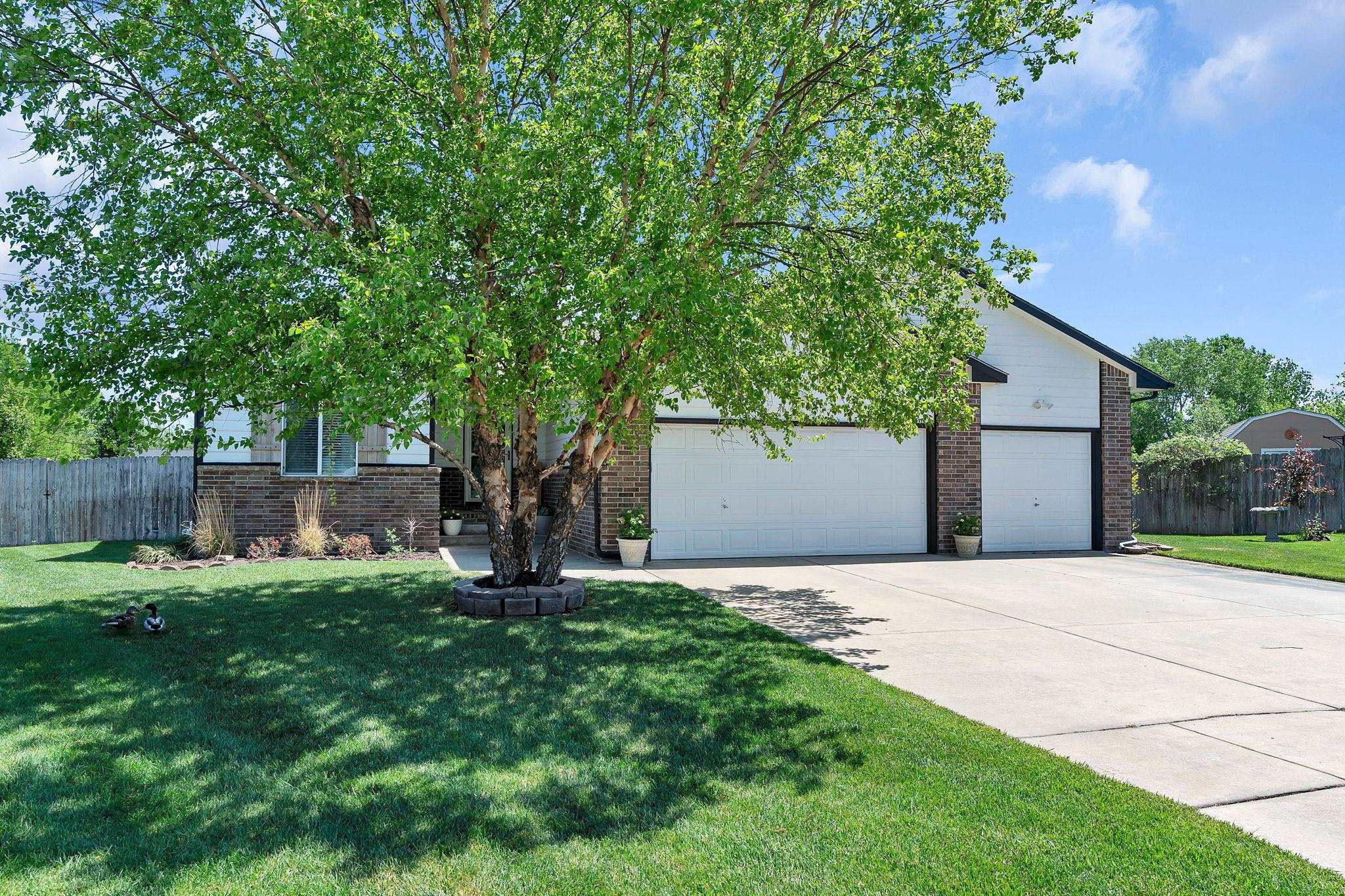 1910 N Nickelton Court Wichita KS 67235