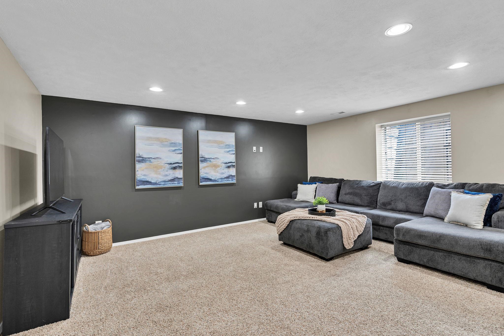 1910 N Nickelton Court Wichita KS 67235
