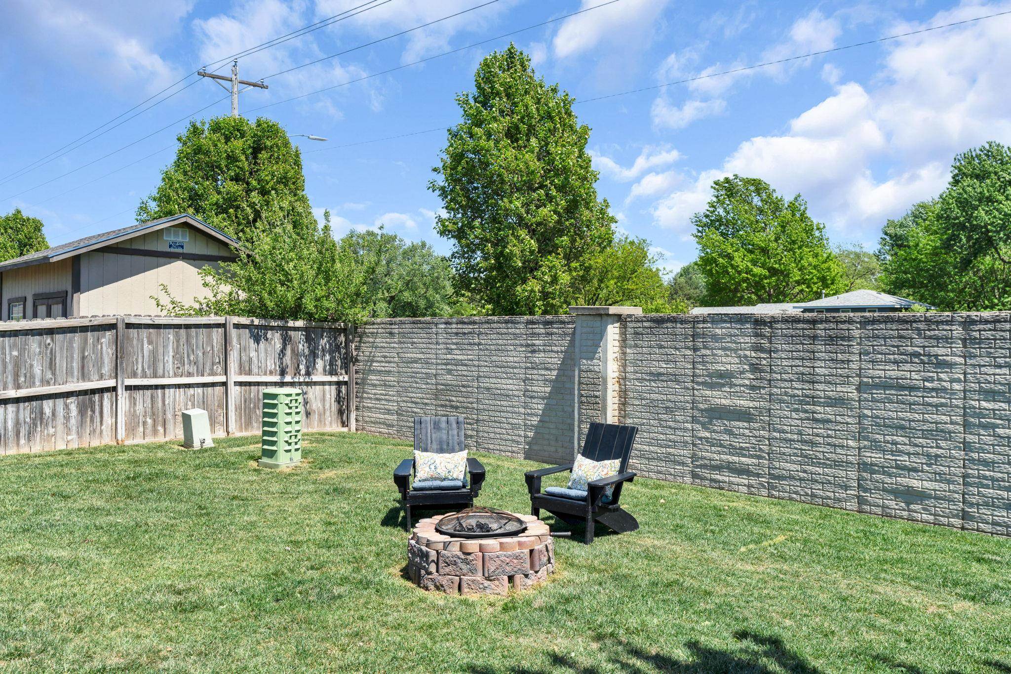1910 N Nickelton Court Wichita KS 67235