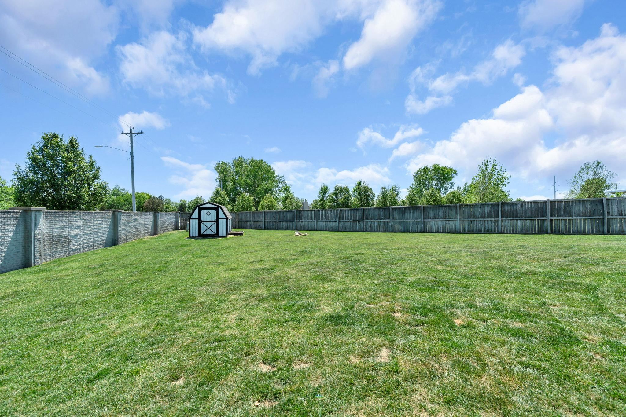 1910 N Nickelton Court Wichita KS 67235