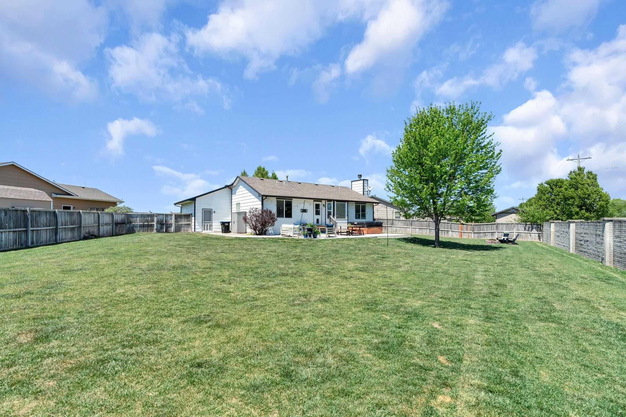 1910 N Nickelton Court Wichita KS 67235