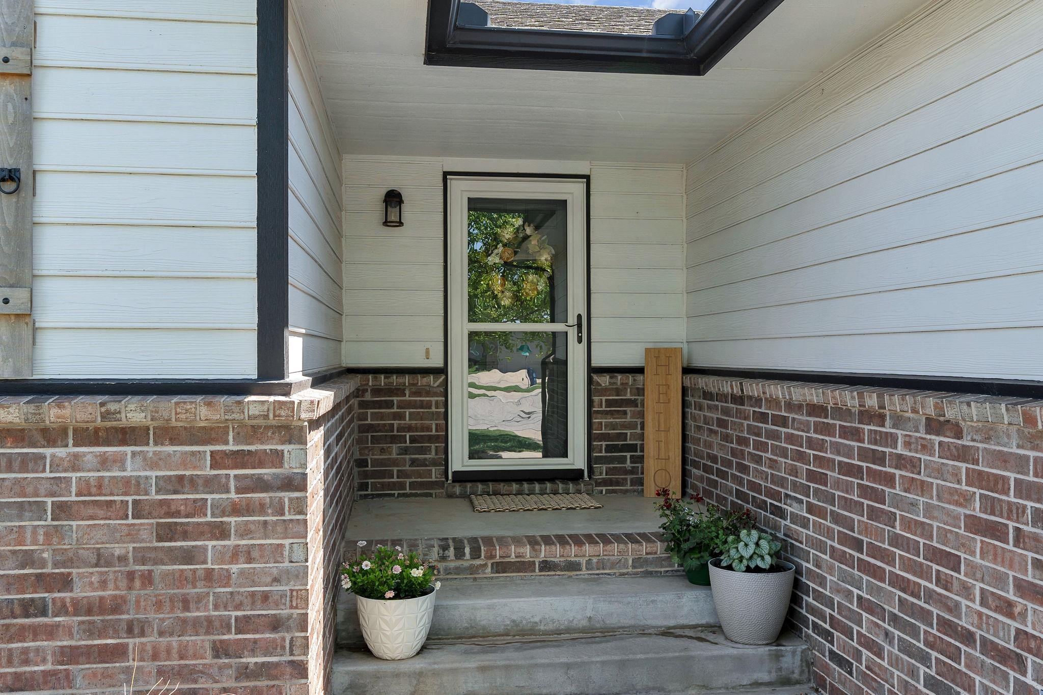 1910 N Nickelton Court Wichita KS 67235