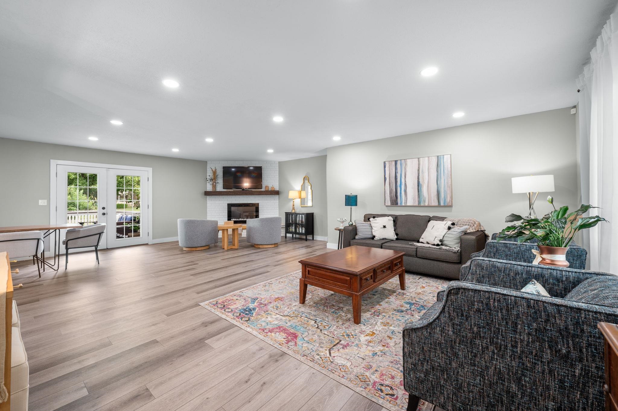 3750 S Ridge Road Wichita KS 67215