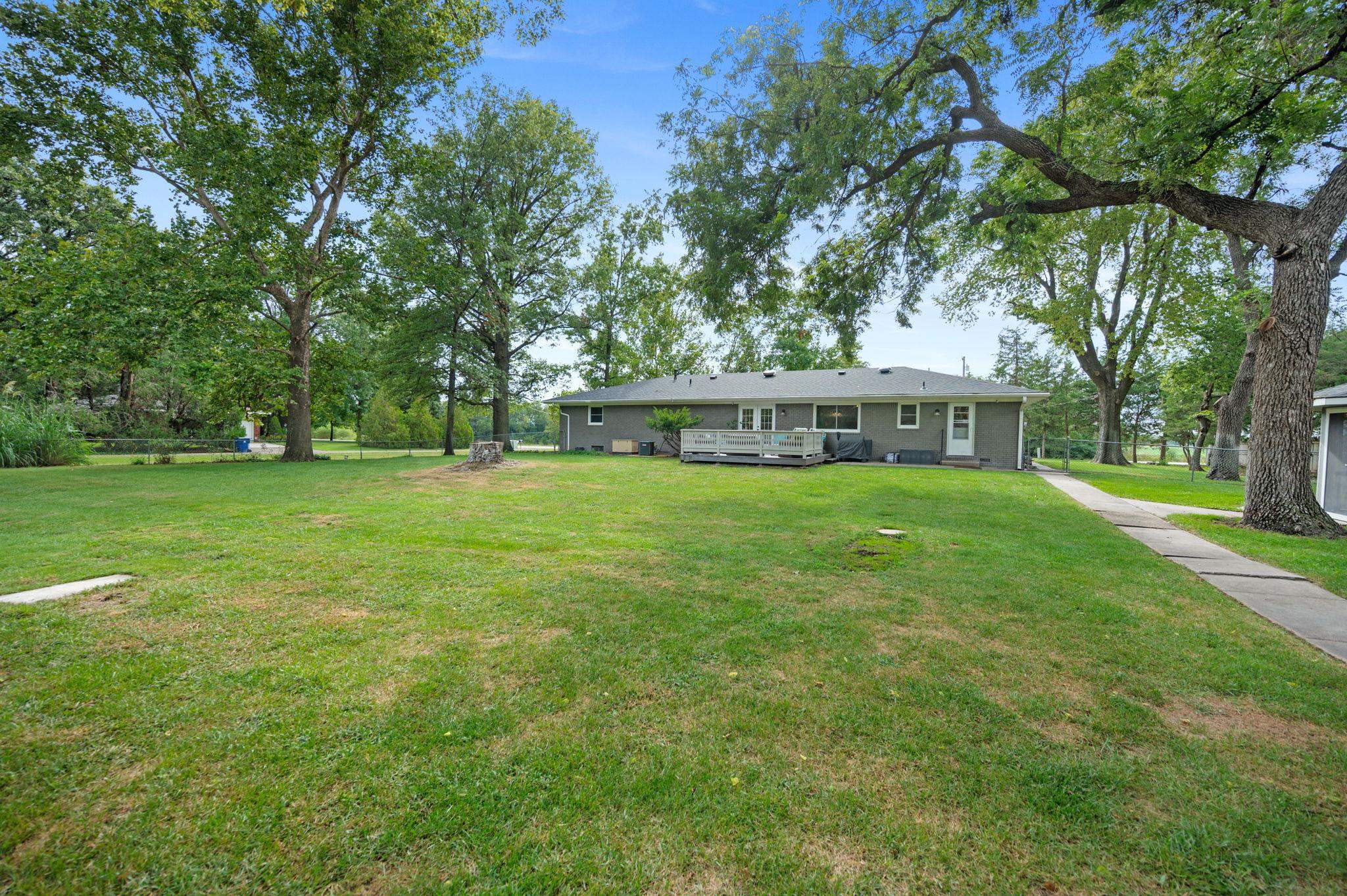 3750 S Ridge Road Wichita KS 67215