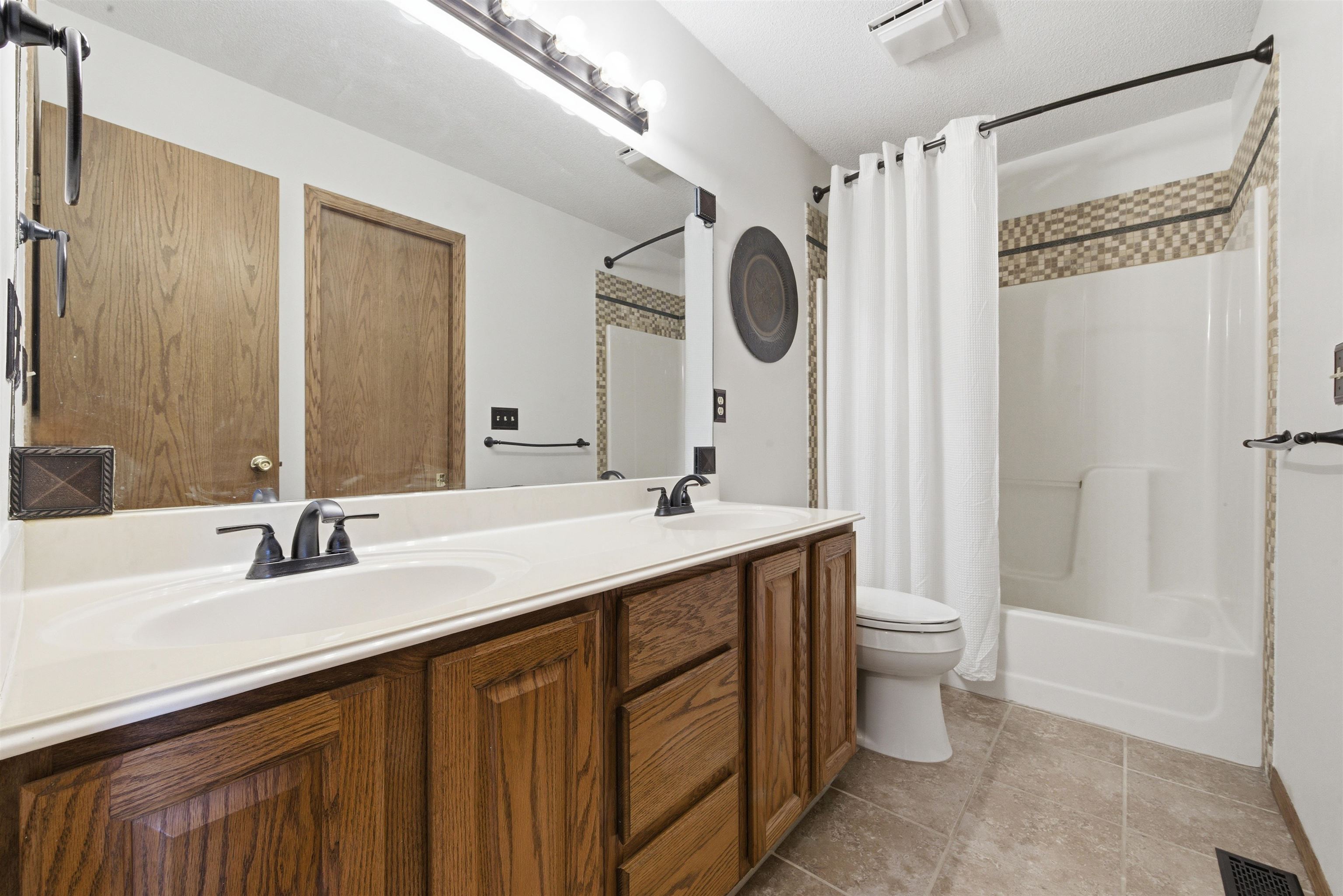 12363 W Meribeau Court Wichita KS 67235
