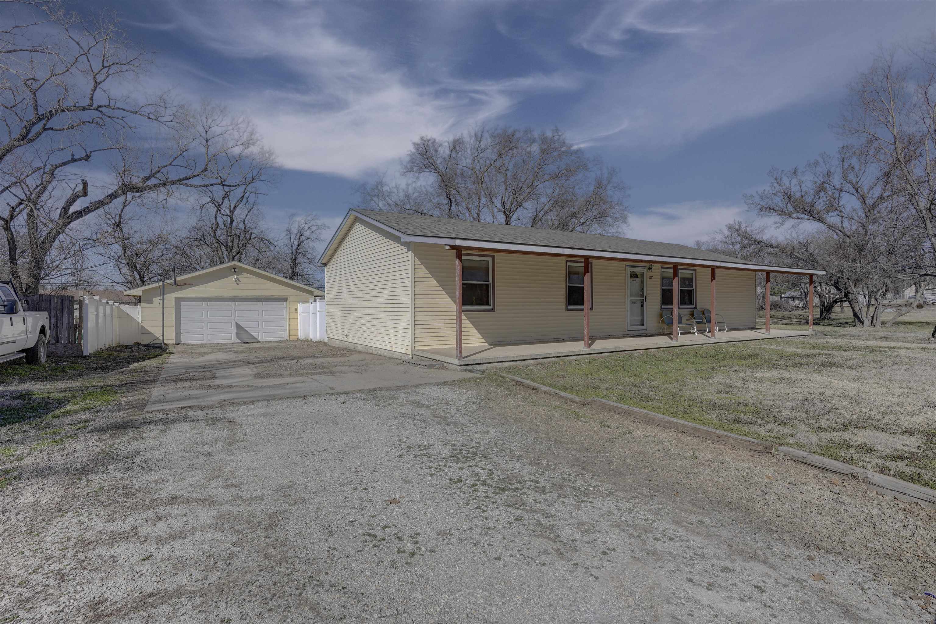 507 N College Street Winfield KS 67156