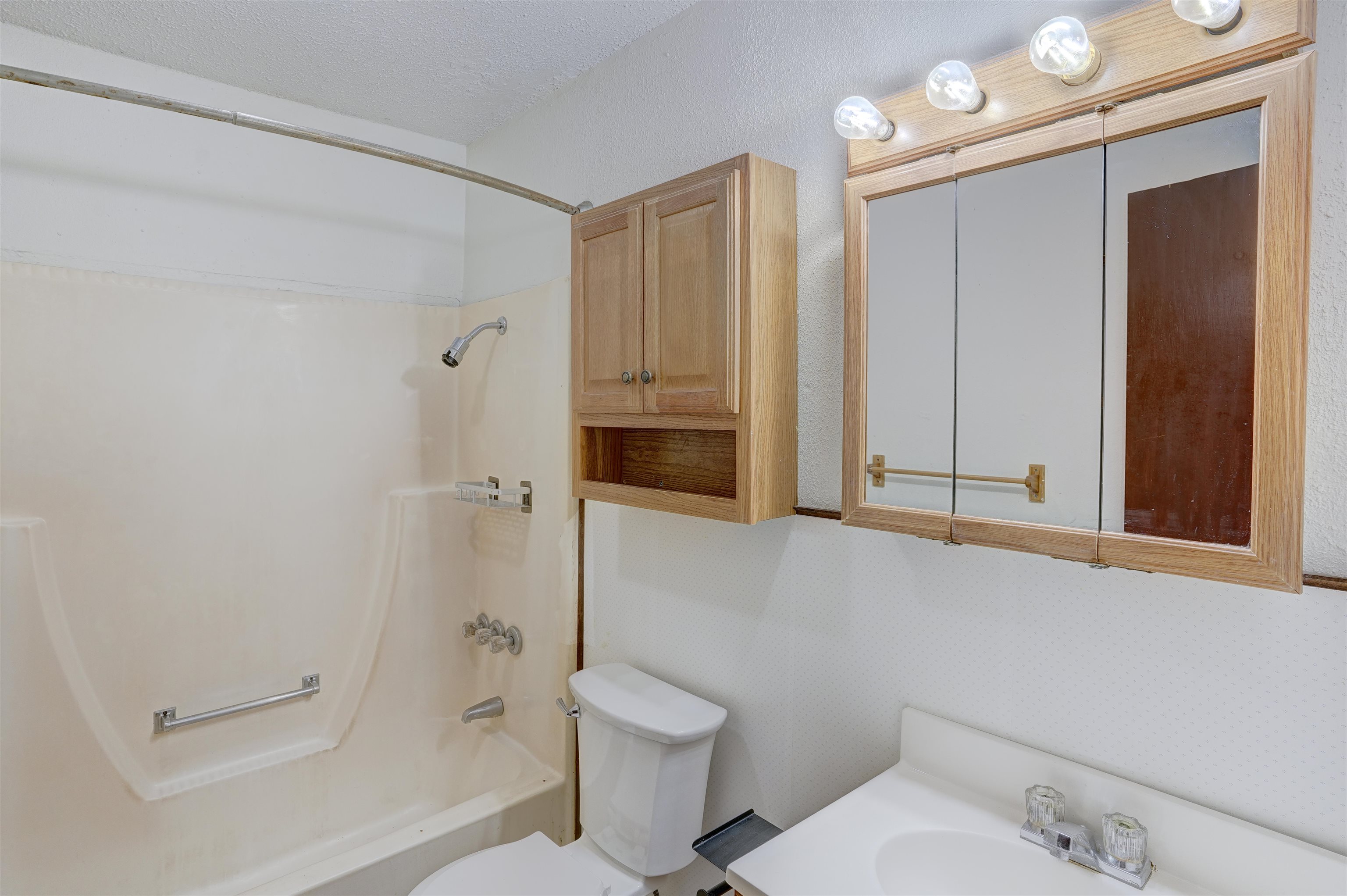 507 N College Street Winfield KS 67156