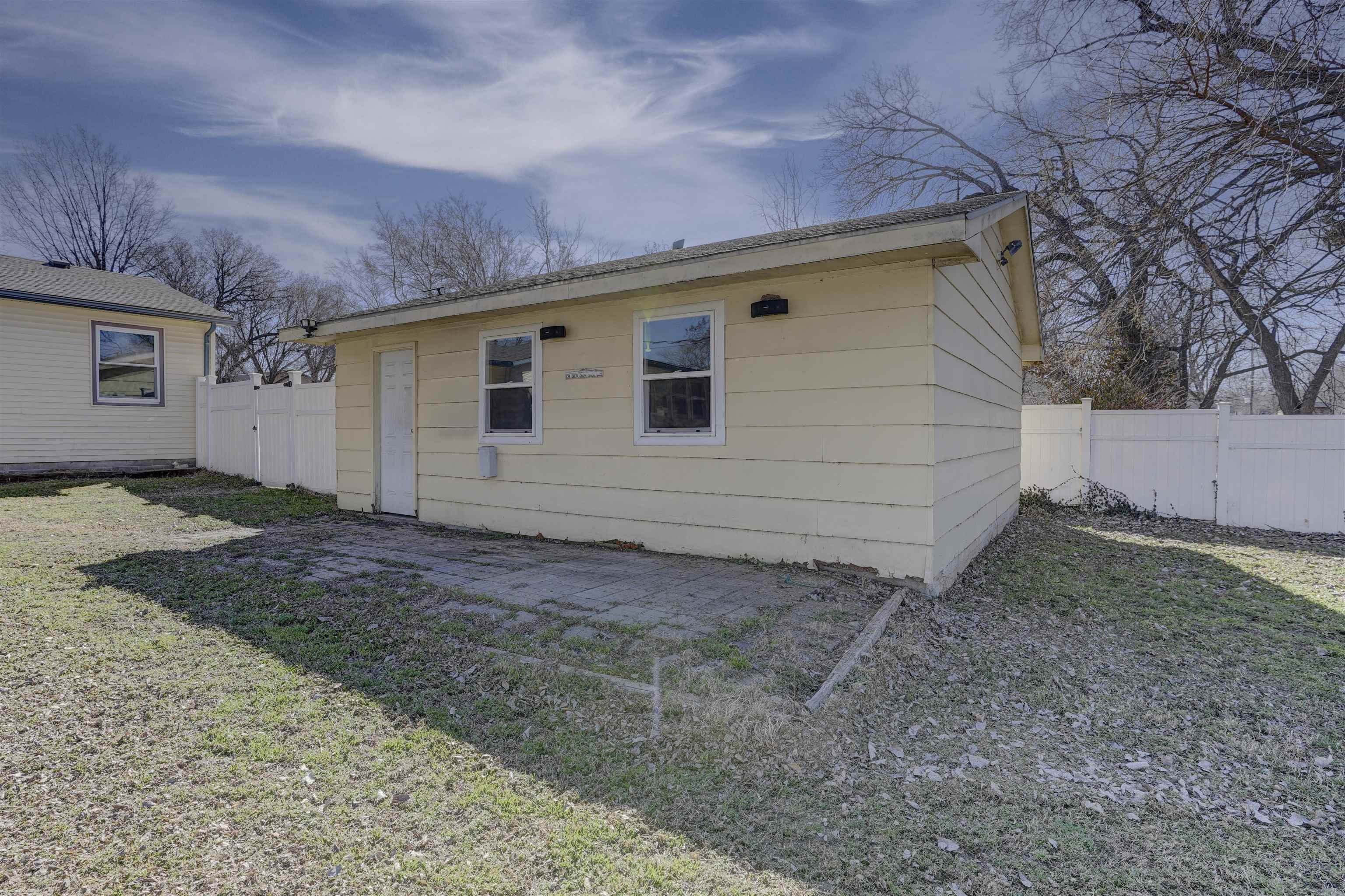507 N College Street Winfield KS 67156
