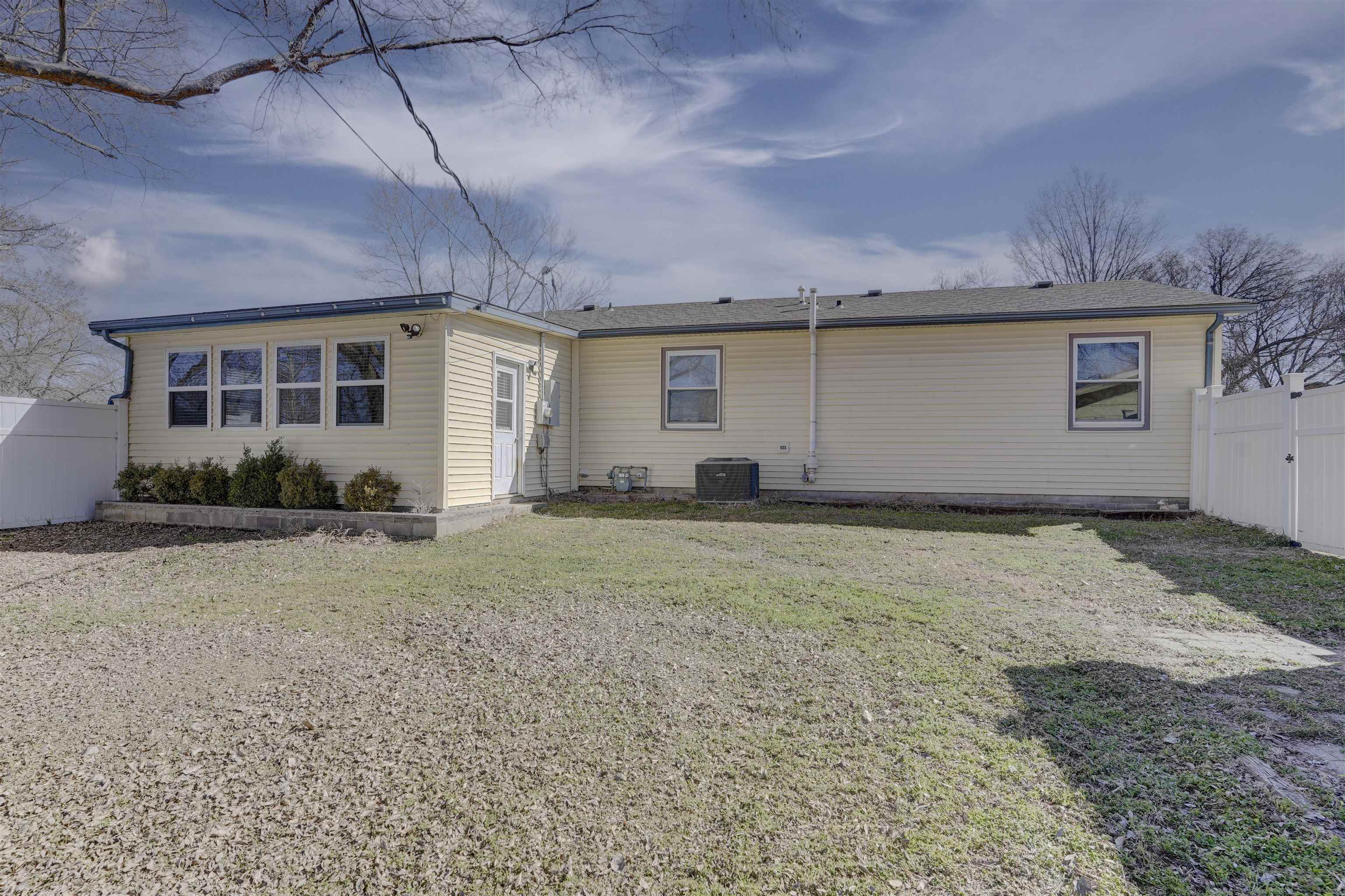 507 N College Street Winfield KS 67156