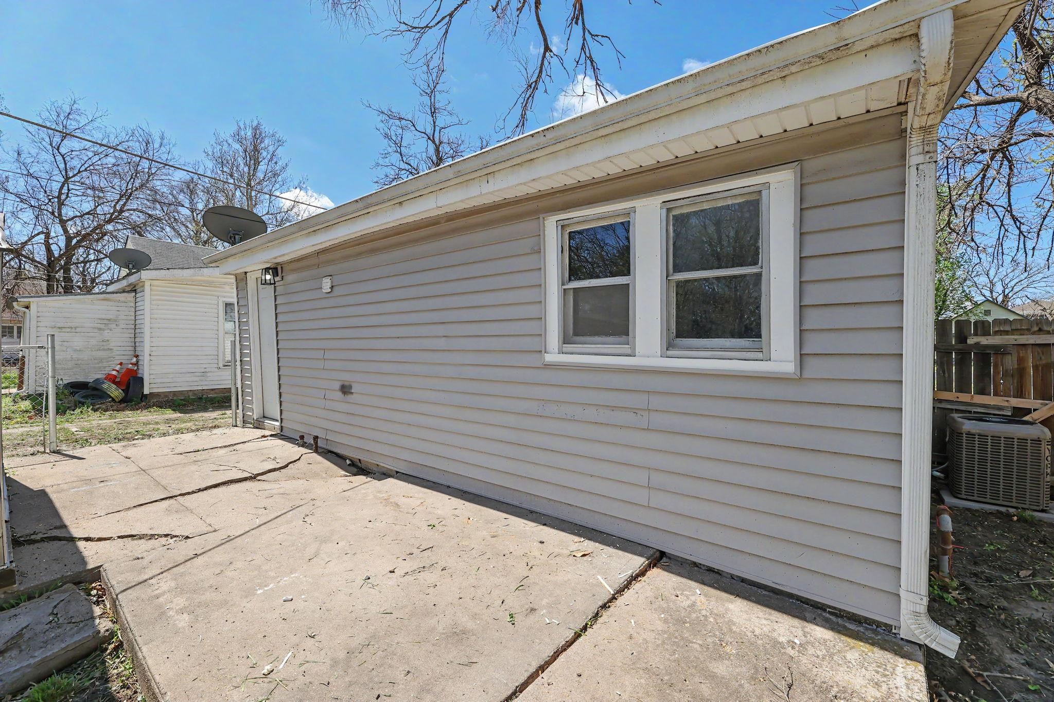 308 Spruce Street Halstead KS 67056