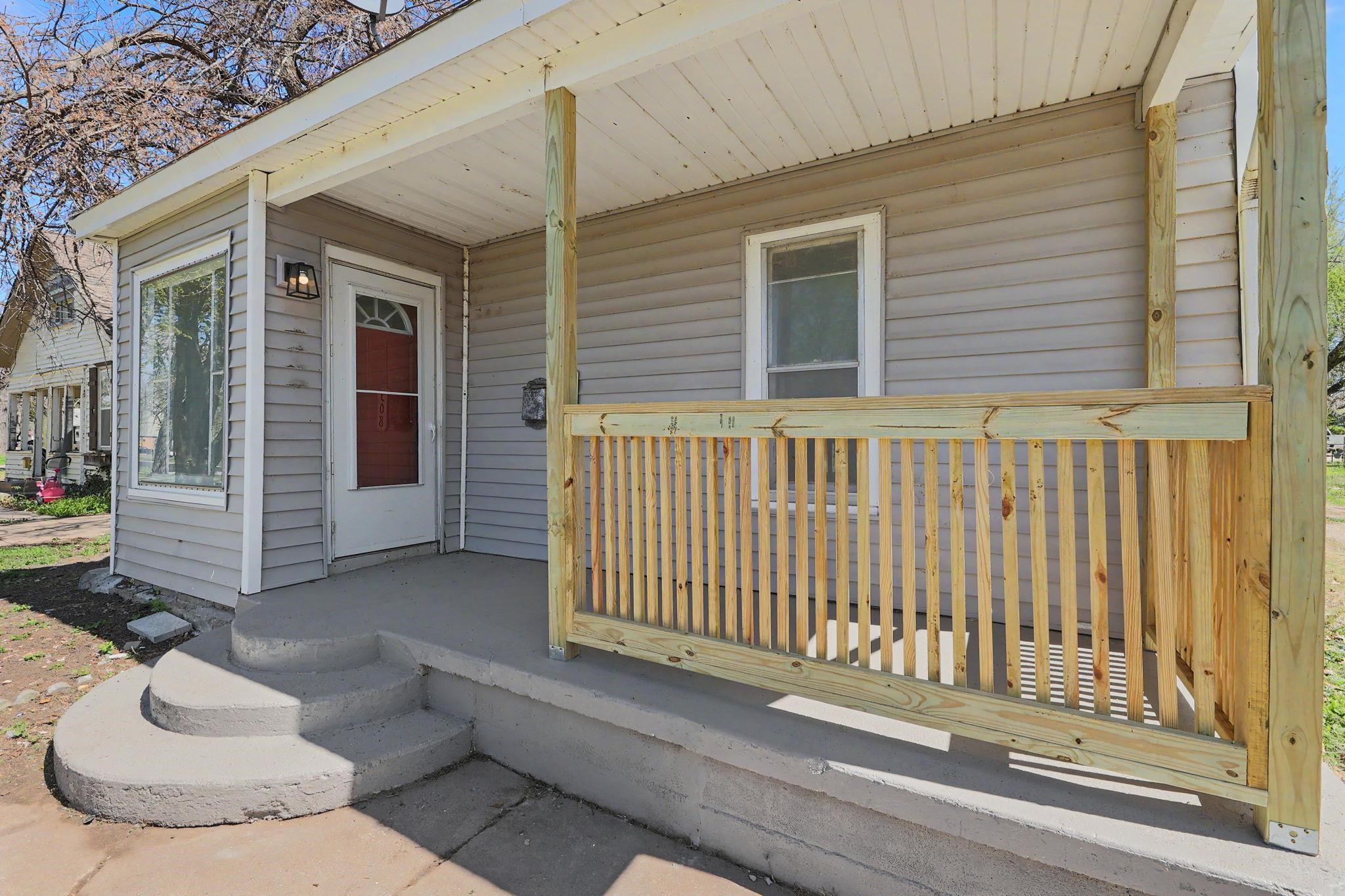 308 Spruce Street Halstead KS 67056