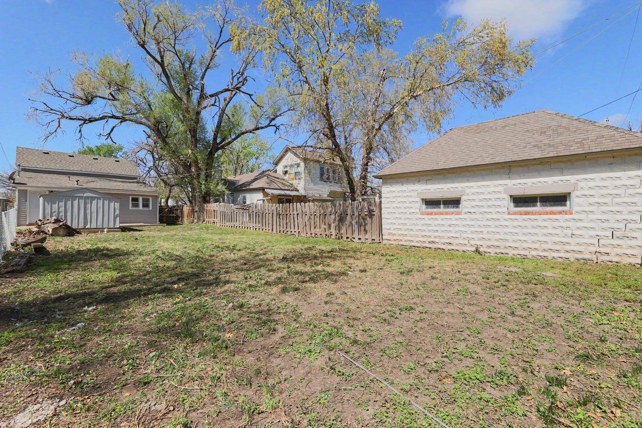 308 Spruce Street Halstead KS 67056