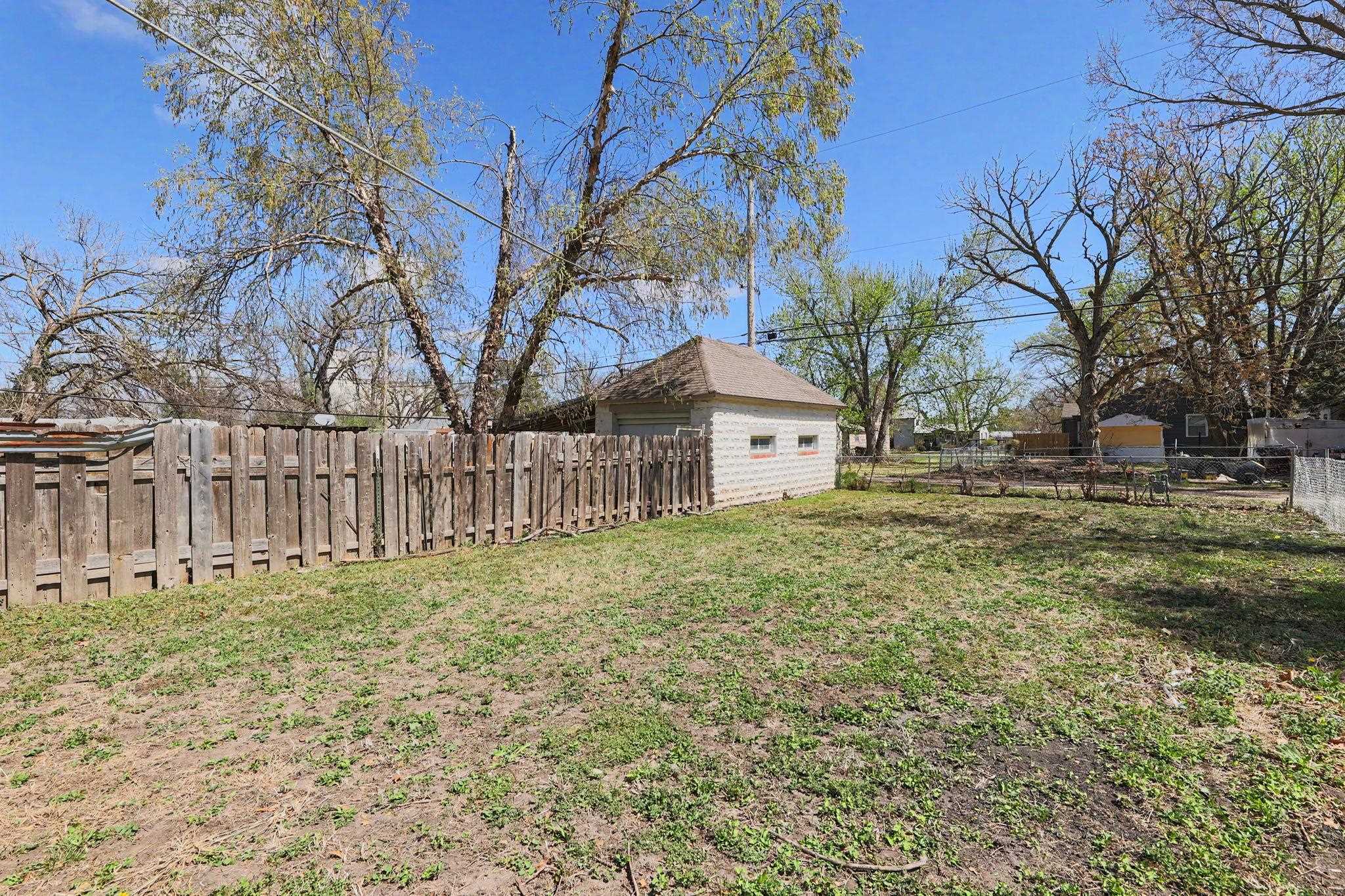 308 Spruce Street Halstead KS 67056