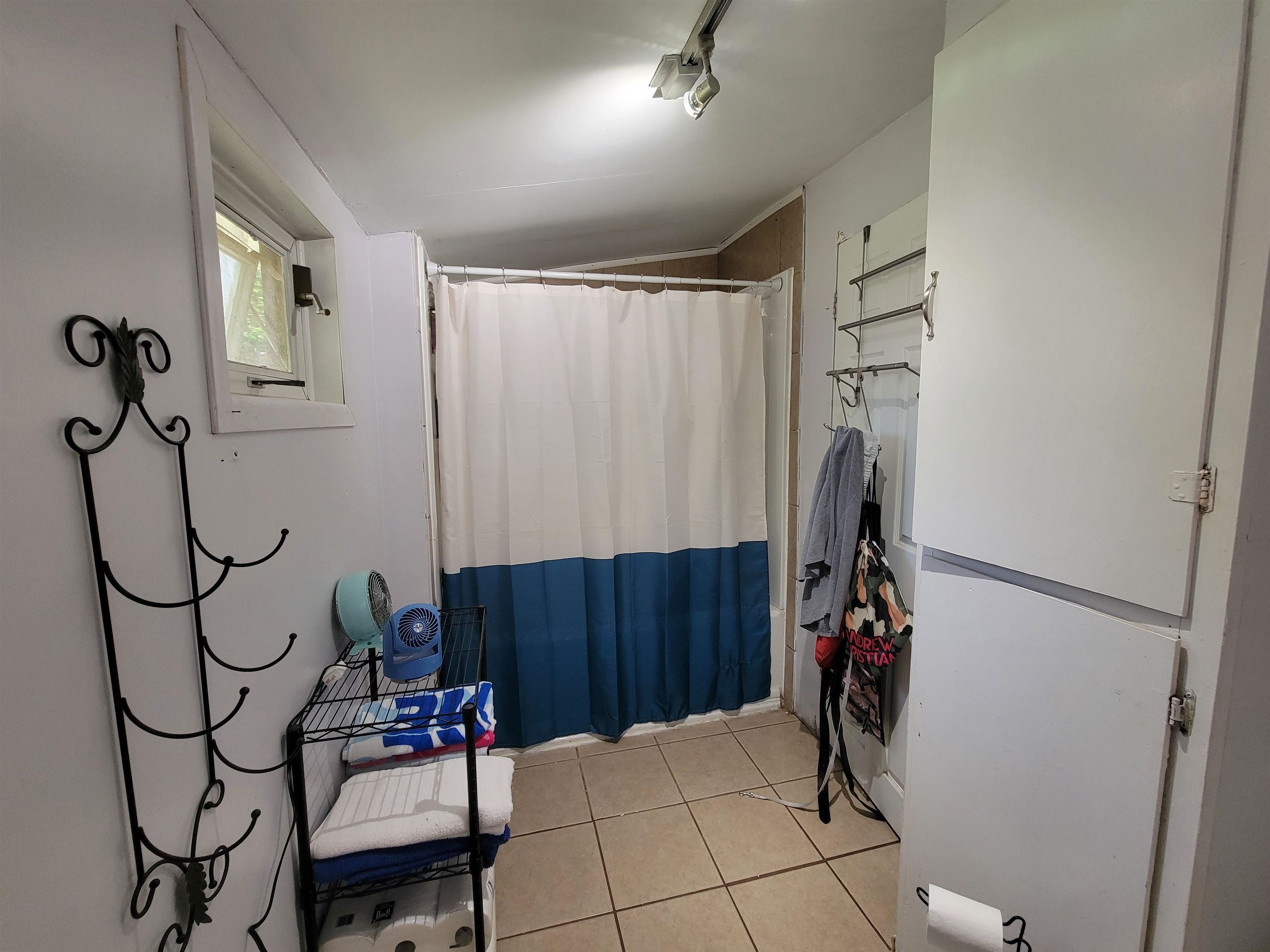 1209 N C Wellington KS 67152