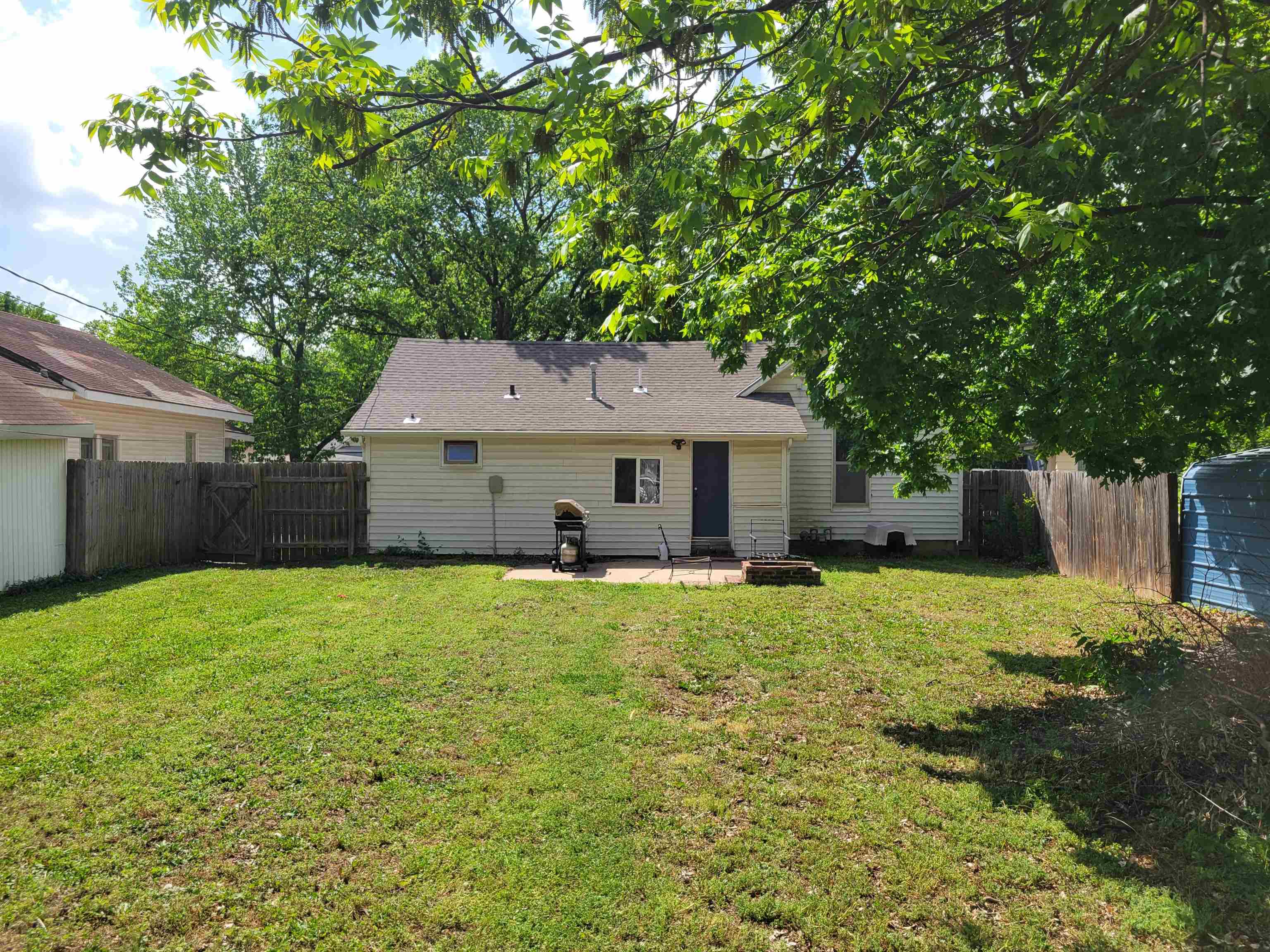 1209 N C Wellington KS 67152
