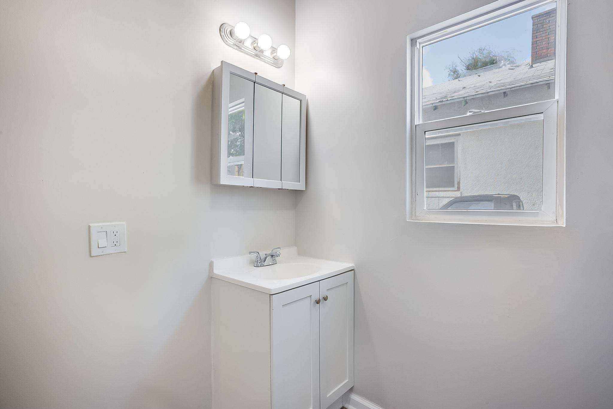 724 E 1st Avenue Hutchinson KS 67501
