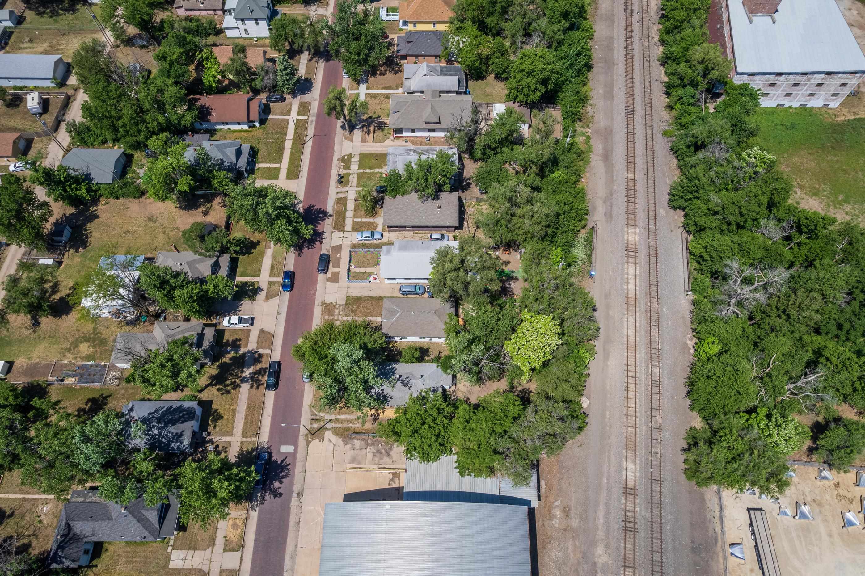 724 E 1st Avenue Hutchinson KS 67501
