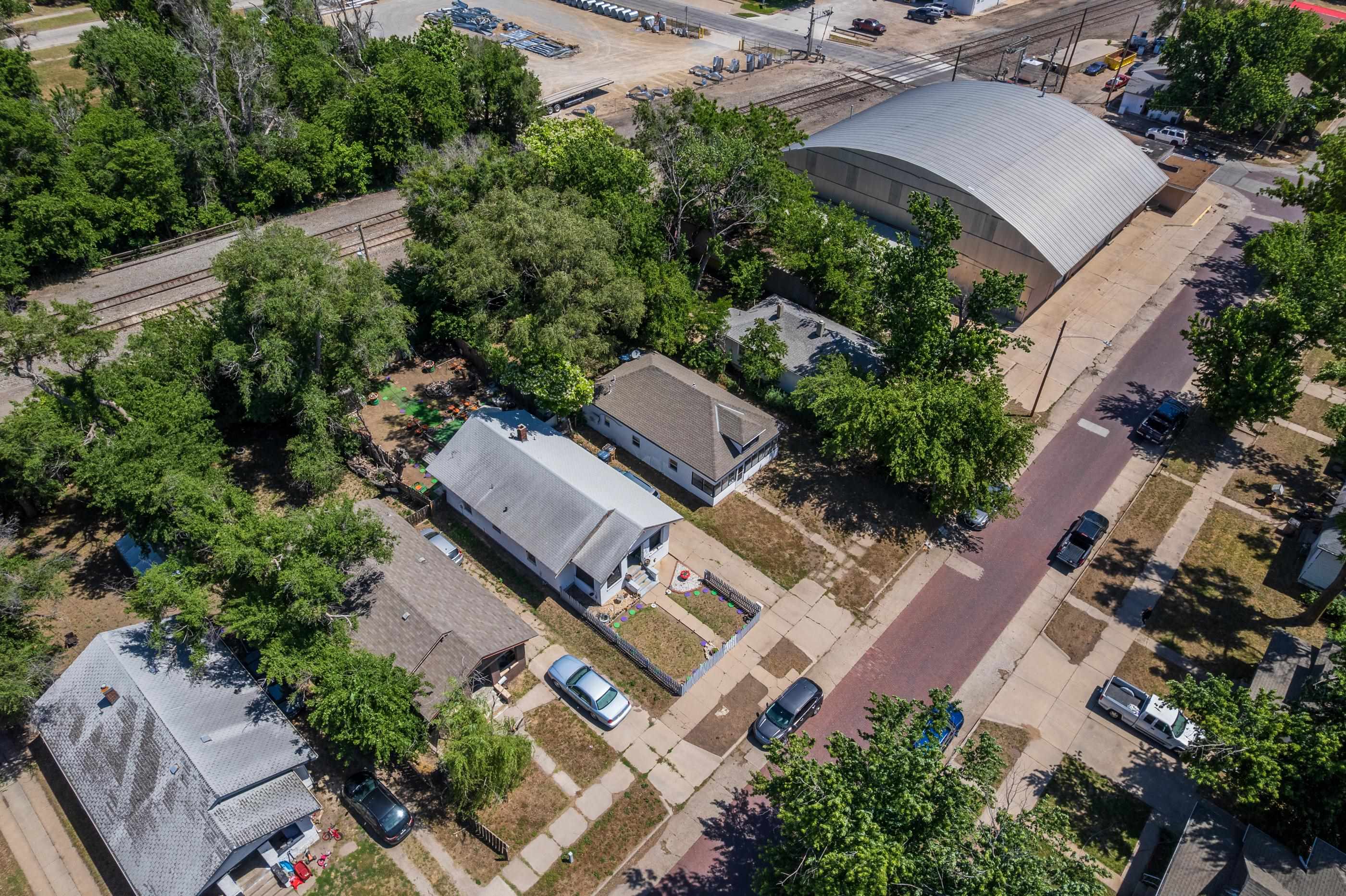 724 E 1st Avenue Hutchinson KS 67501