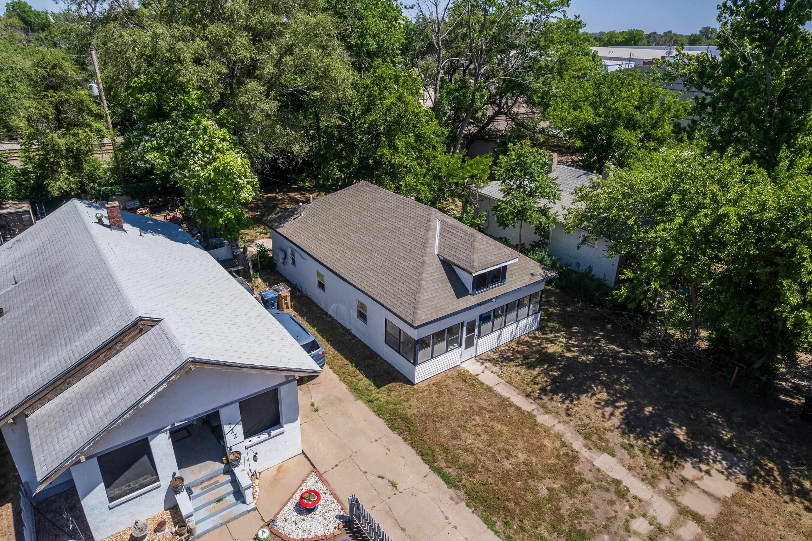 724 E 1st Avenue Hutchinson KS 67501