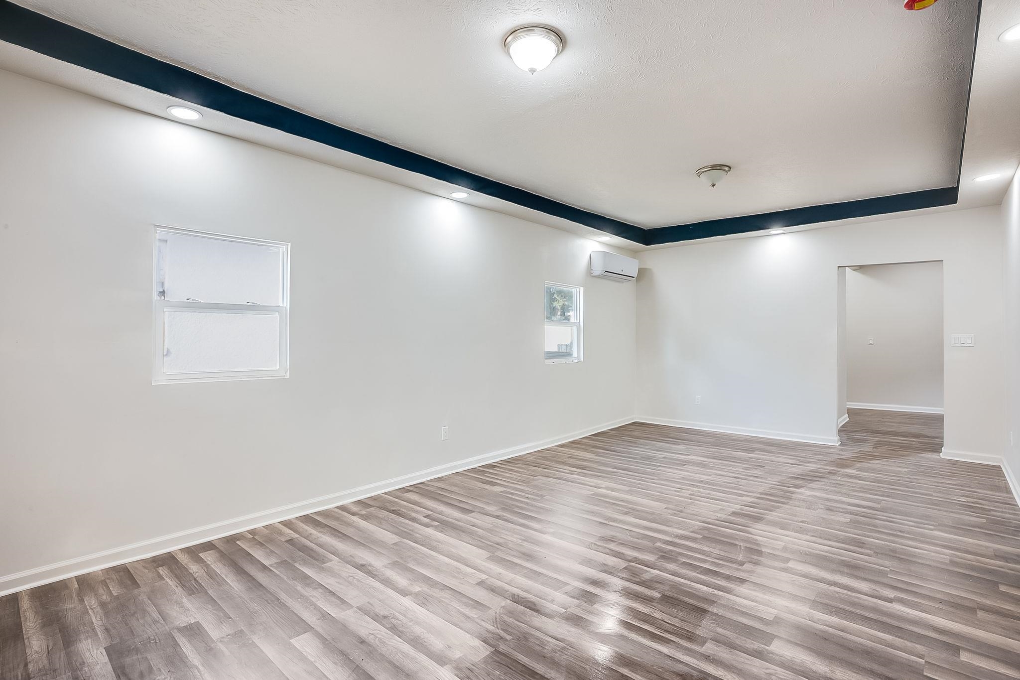 724 E 1st Avenue Hutchinson KS 67501