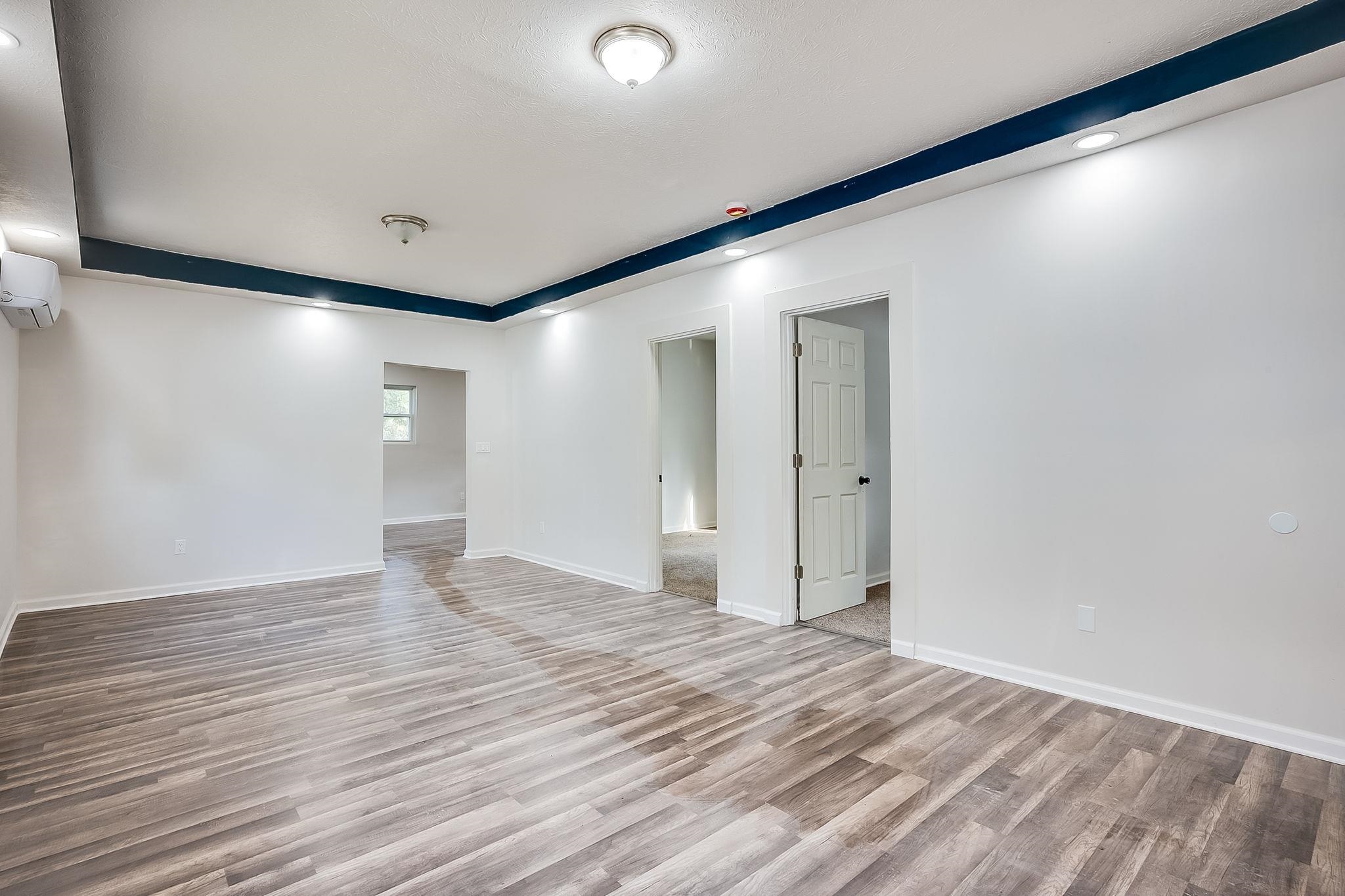 724 E 1st Avenue Hutchinson KS 67501