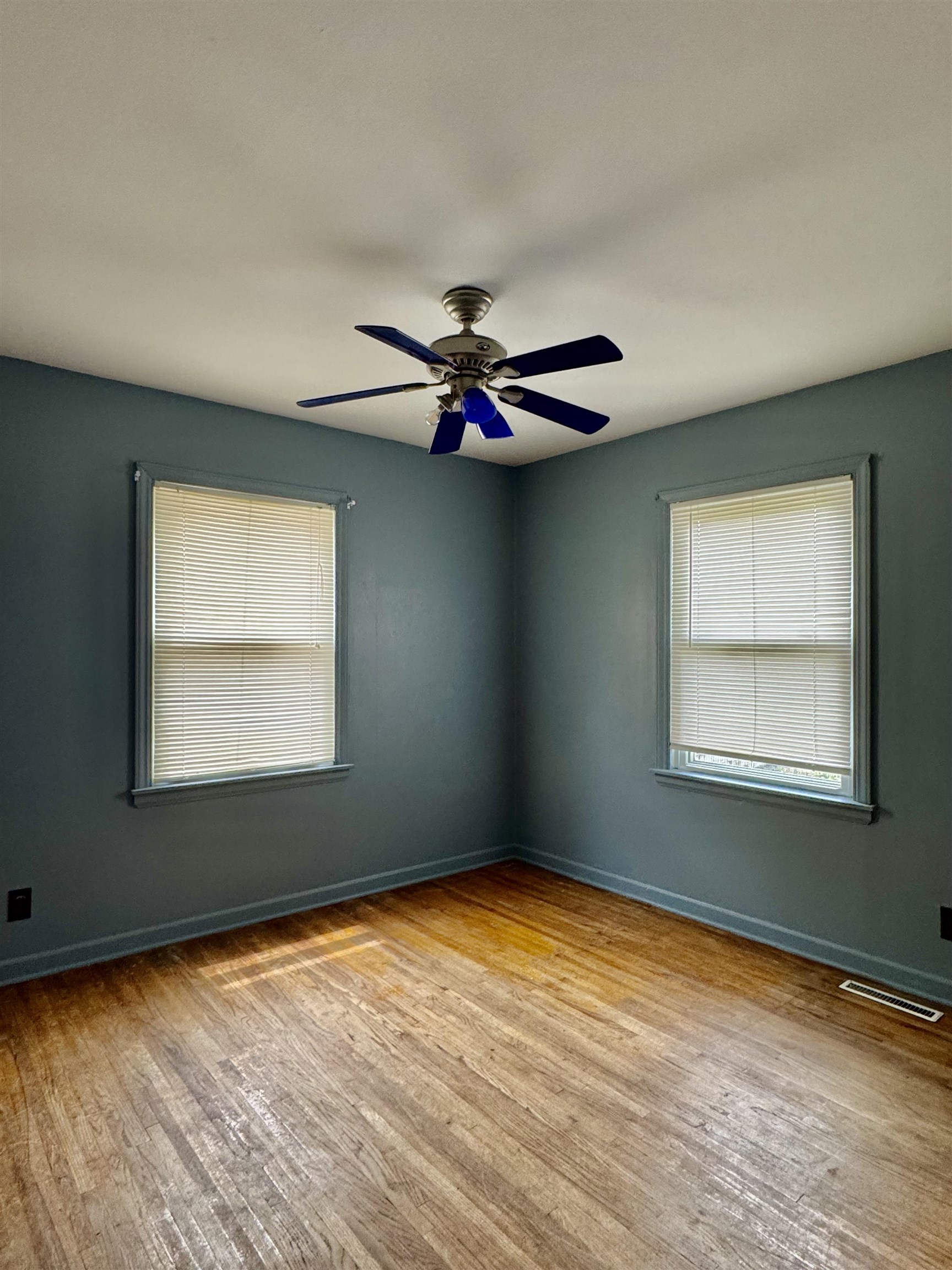 1707 S Erie Wichita KS 67211