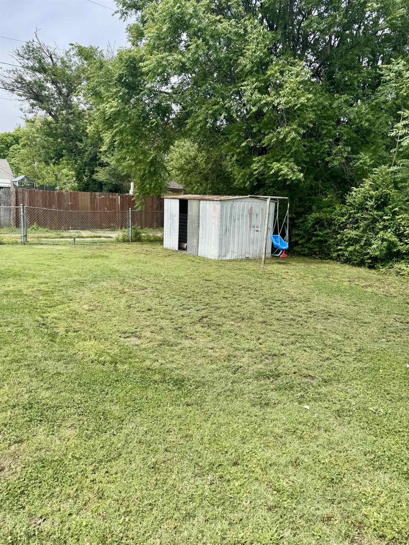 1707 S Erie Wichita KS 67211