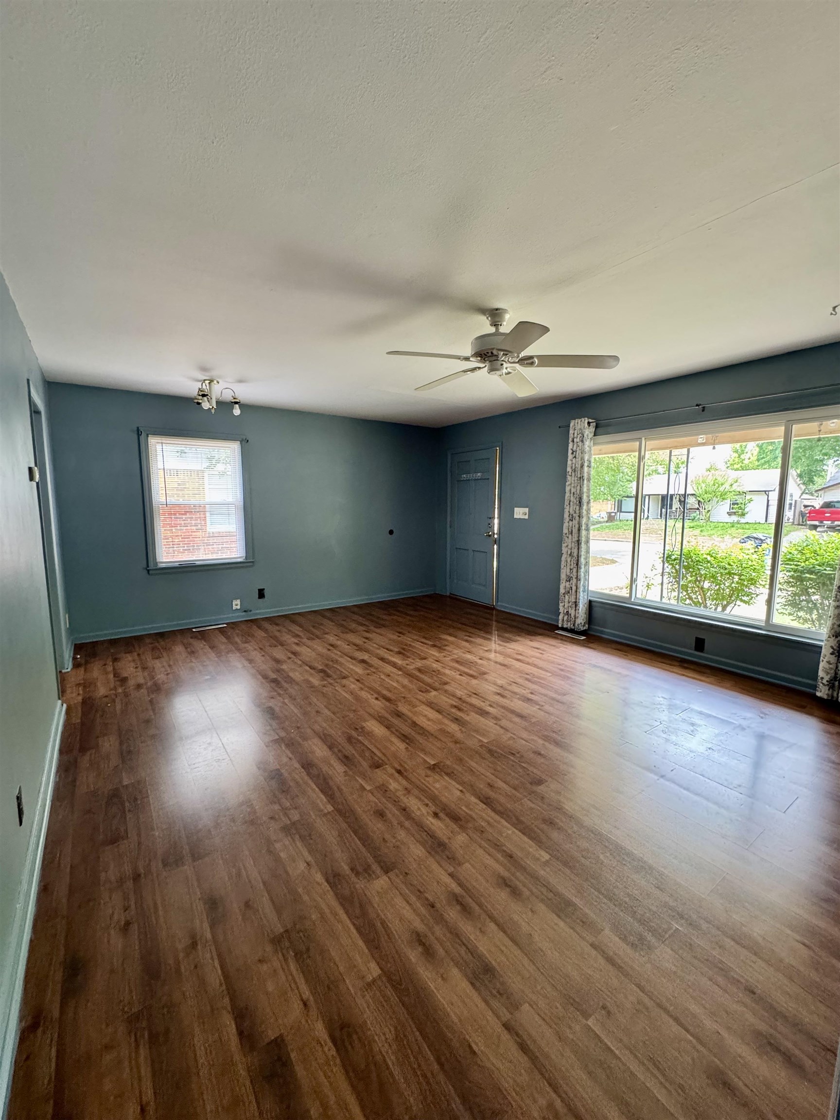 1707 S Erie Wichita KS 67211