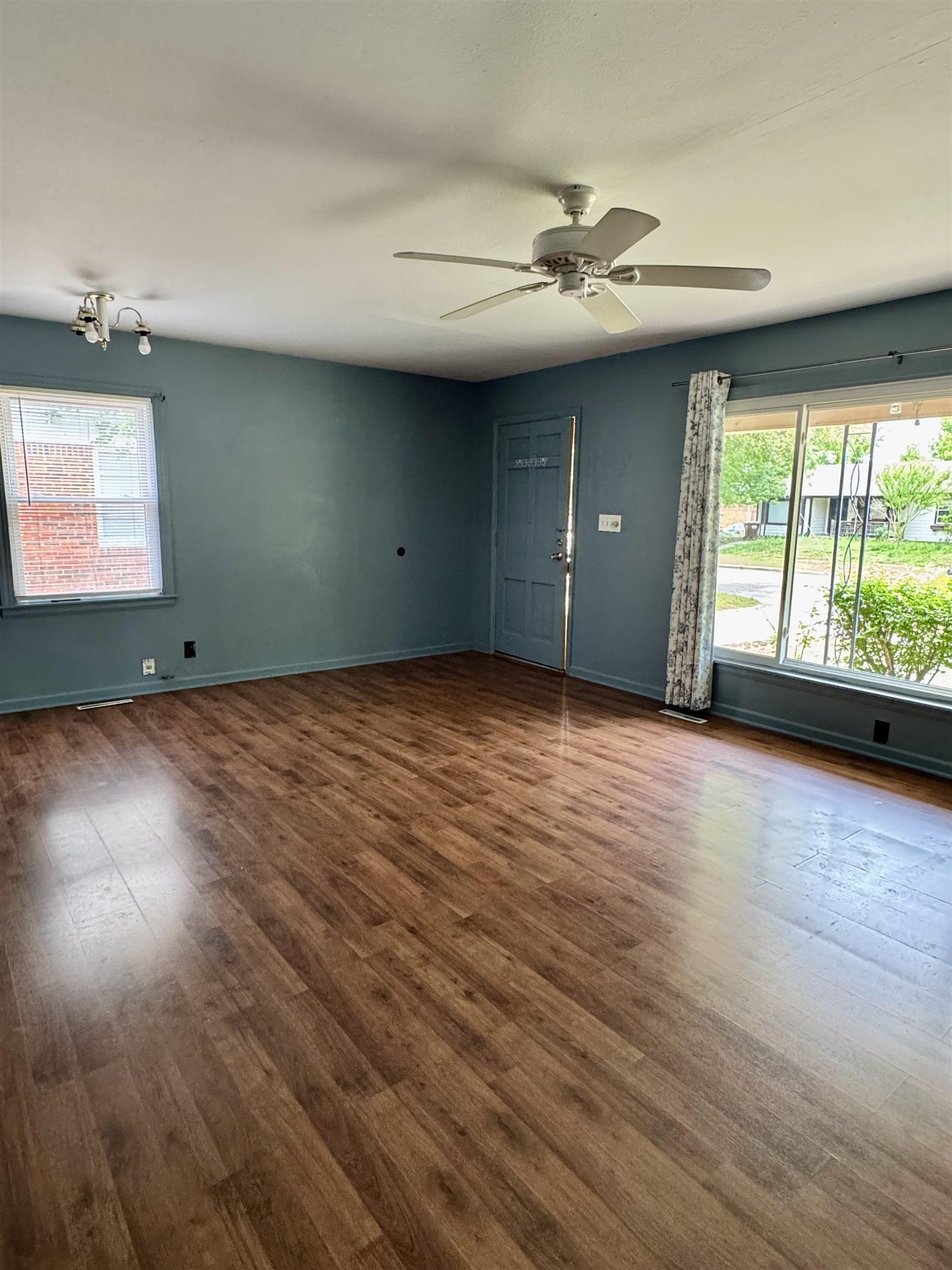 1707 S Erie Wichita KS 67211