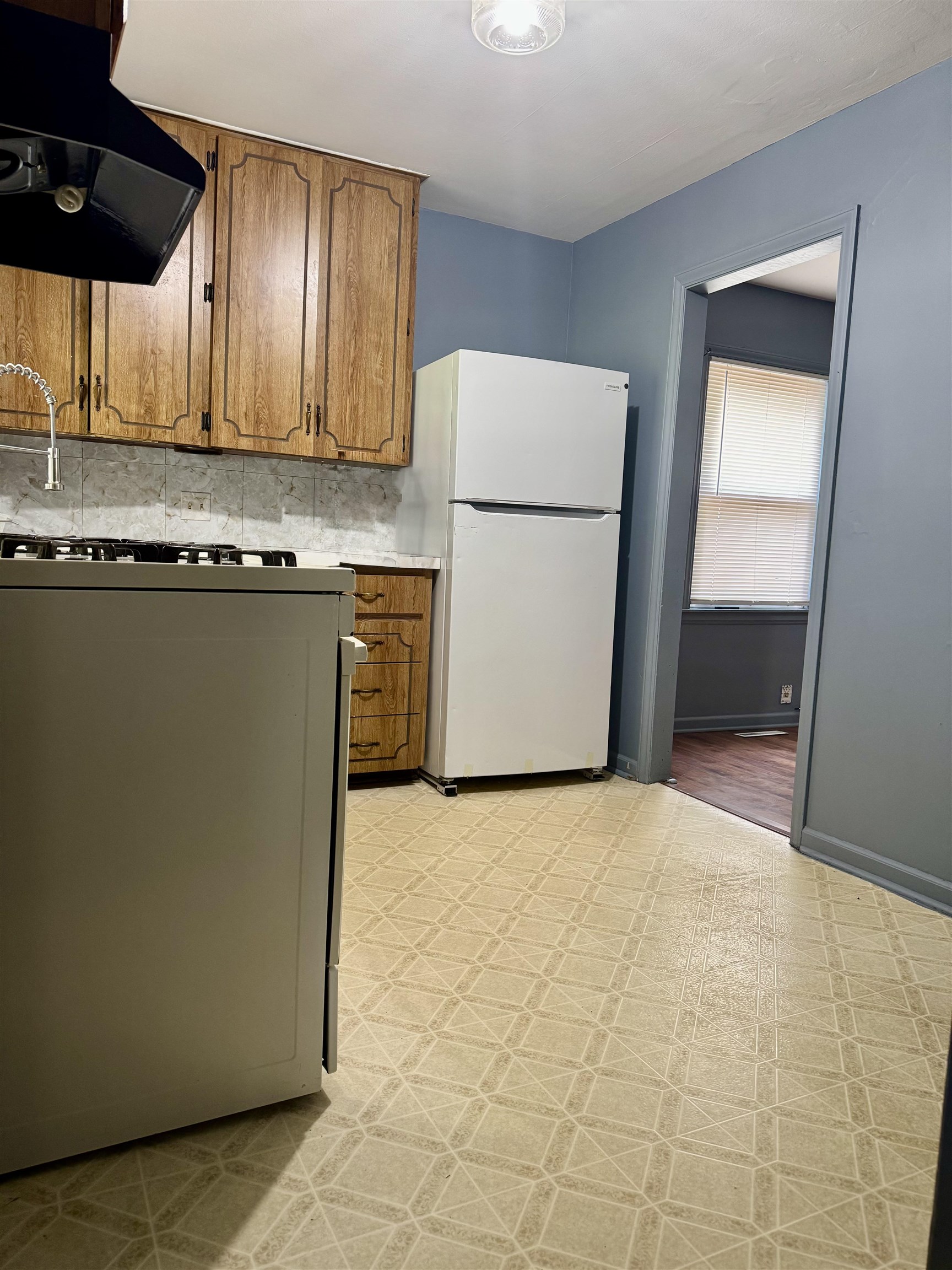 1707 S Erie Wichita KS 67211