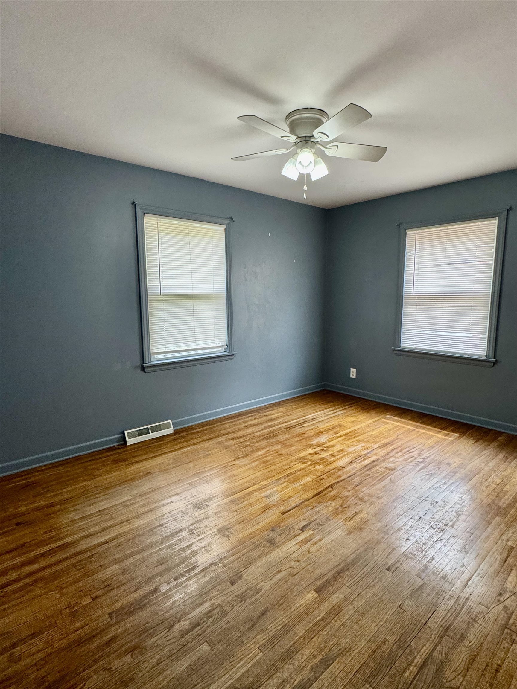 1707 S Erie Wichita KS 67211
