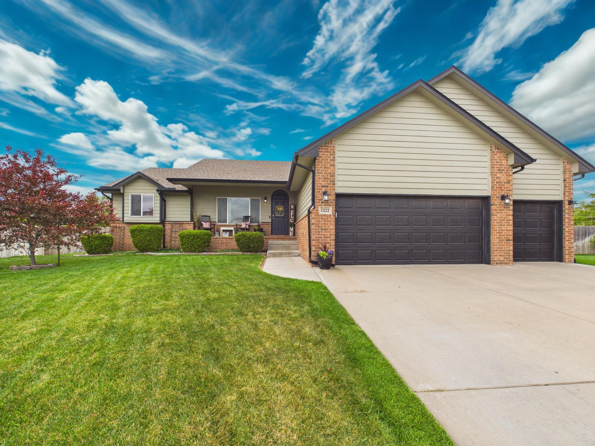 1222 N Oak Ridge Court Goddard KS 67052
