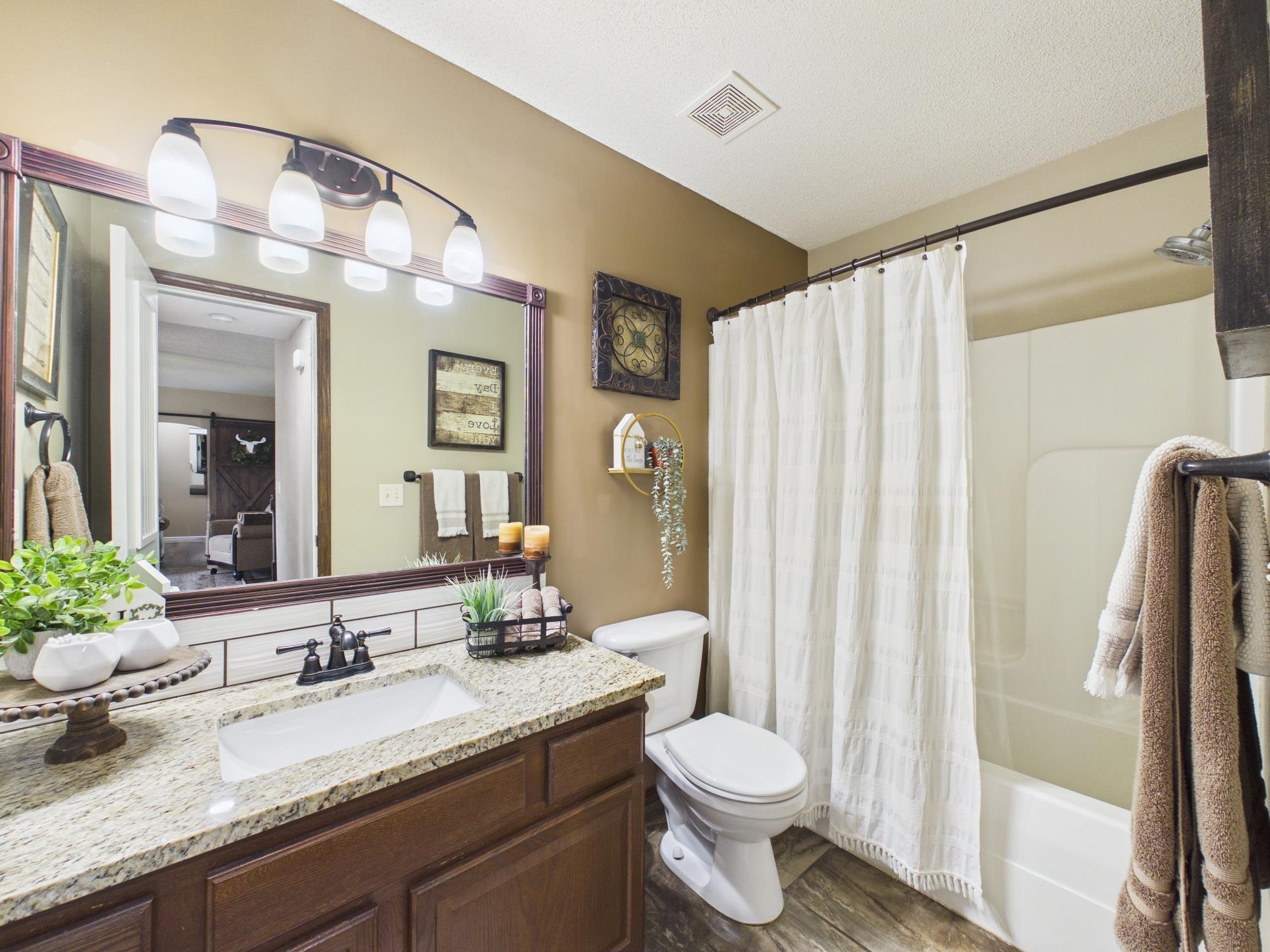 1222 N Oak Ridge Court Goddard KS 67052