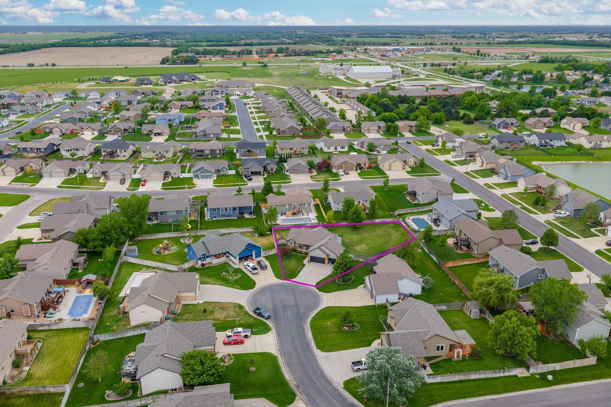 1222 N Oak Ridge Court Goddard KS 67052