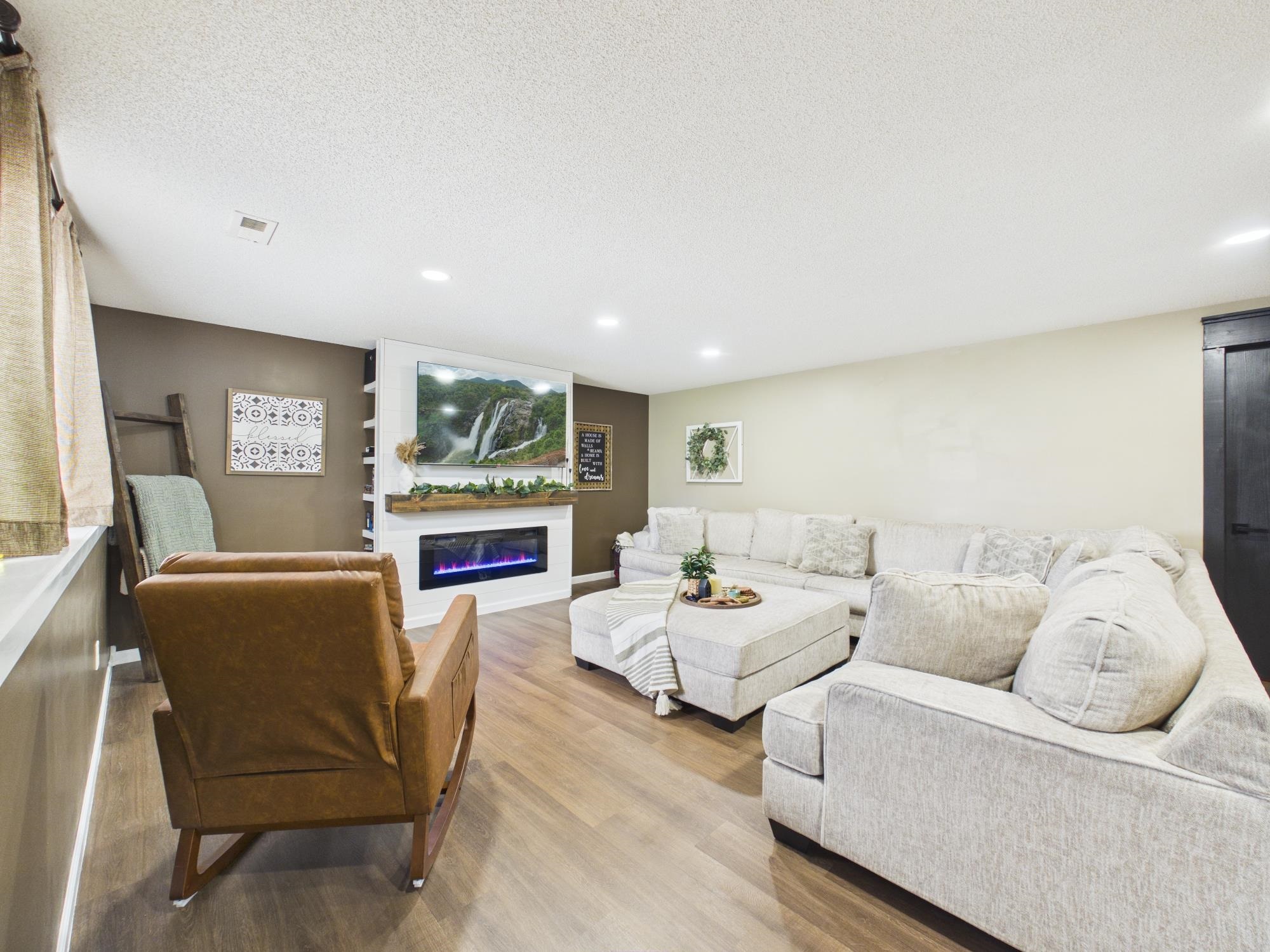 1222 N Oak Ridge Court Goddard KS 67052