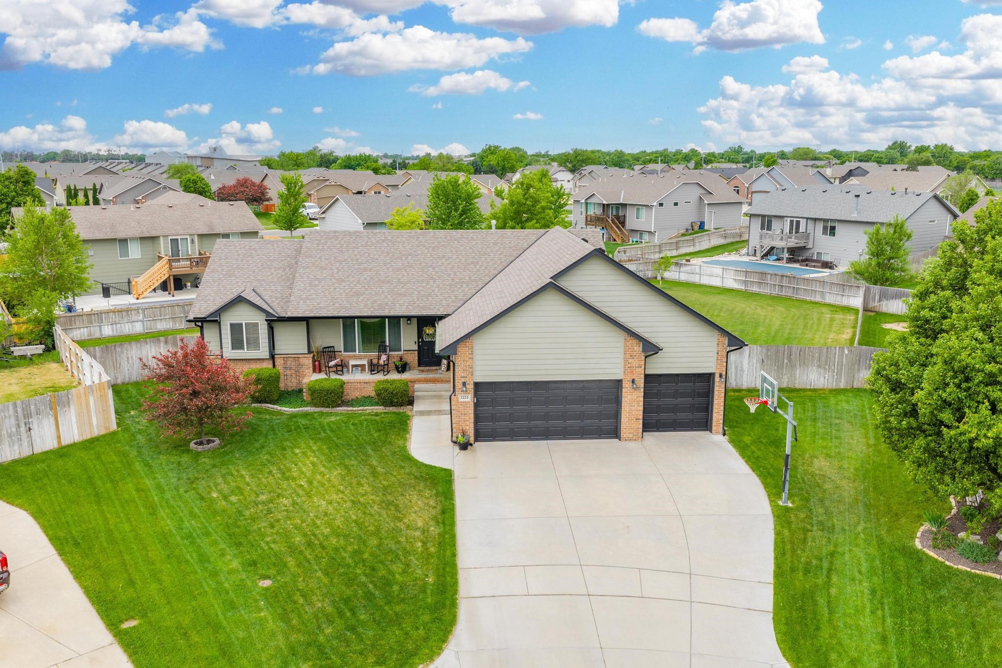 1222 N Oak Ridge Court Goddard KS 67052