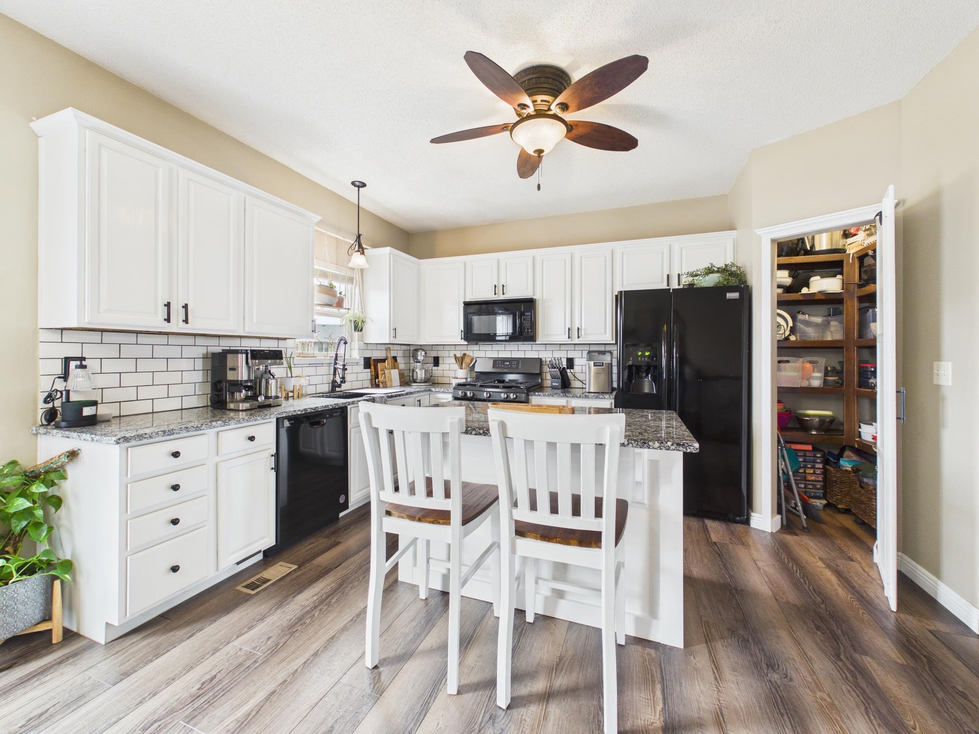 1222 N Oak Ridge Court Goddard KS 67052