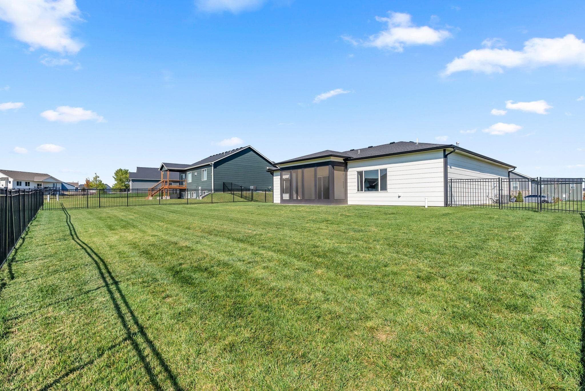 5237 N Cambridge Bel Aire KS 67226