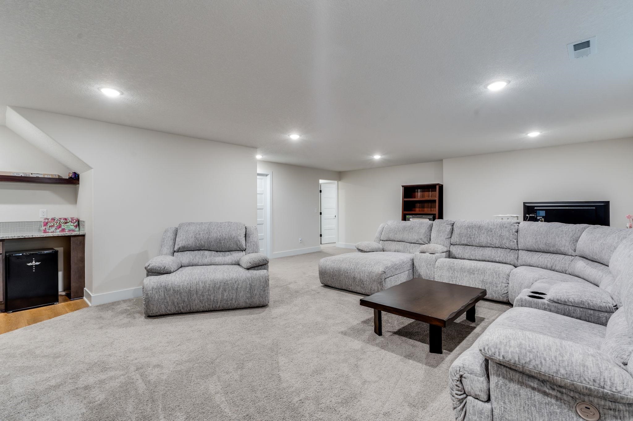 2337 S Nicole Andover KS 67002