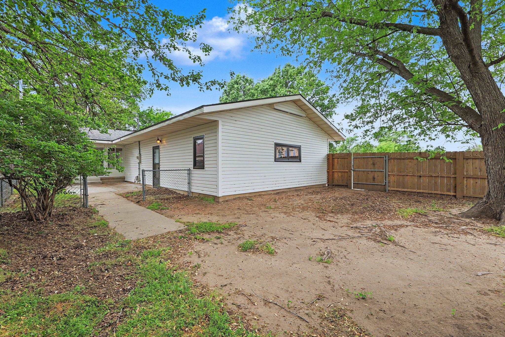 3036 S Osage Wichita KS 67217