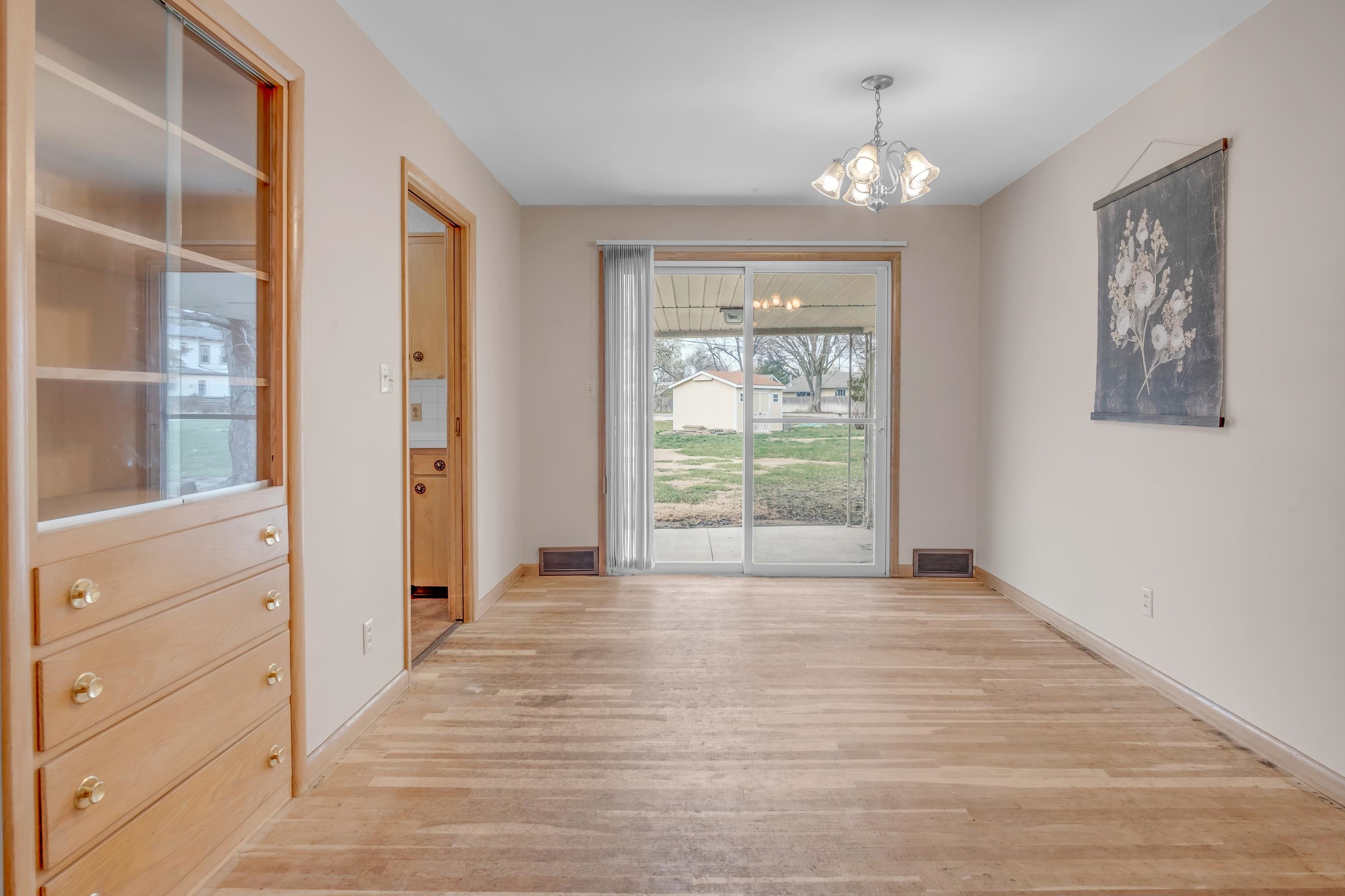 1300 W 6th Street Newton KS 67114