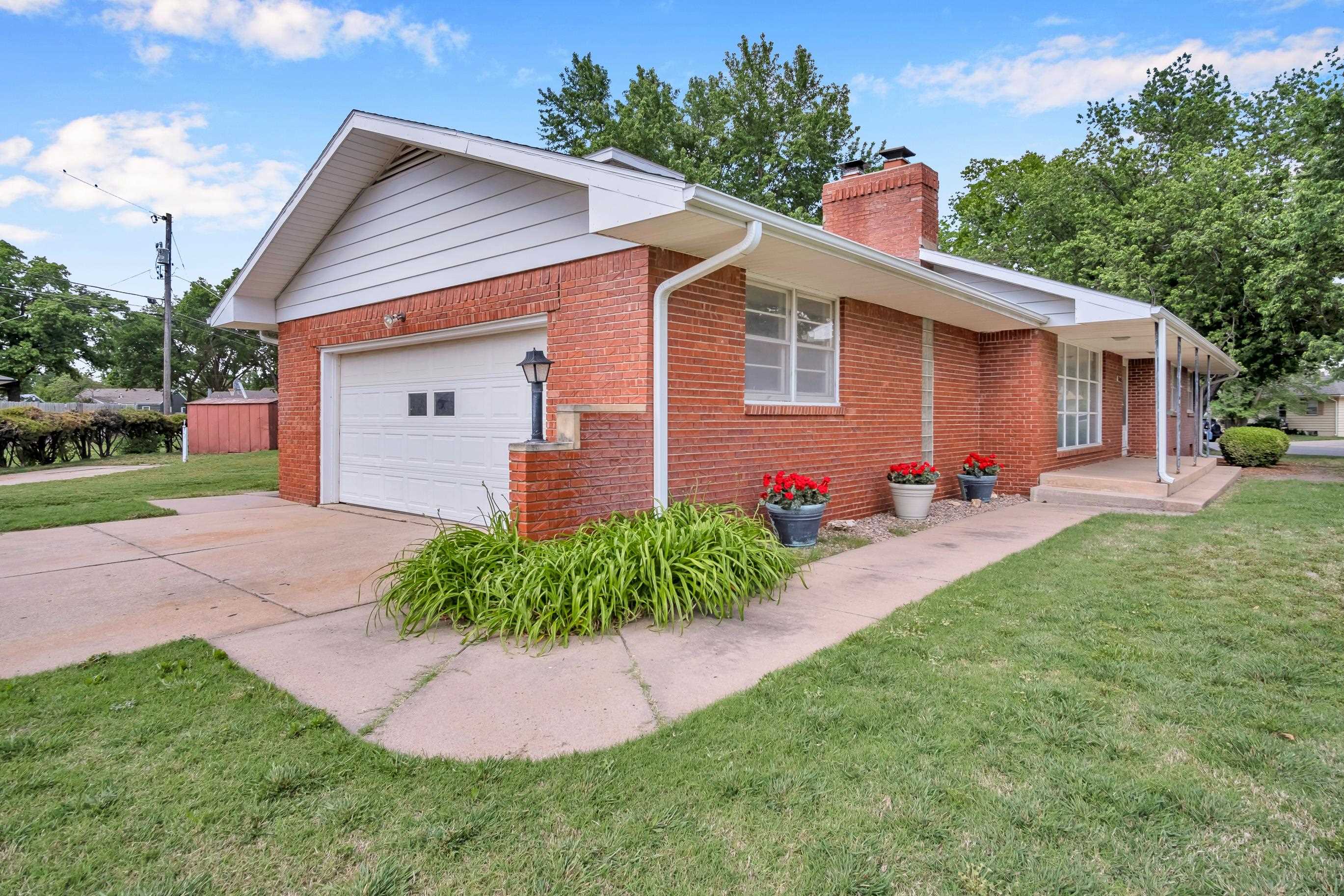 1300 W 6th Street Newton KS 67114