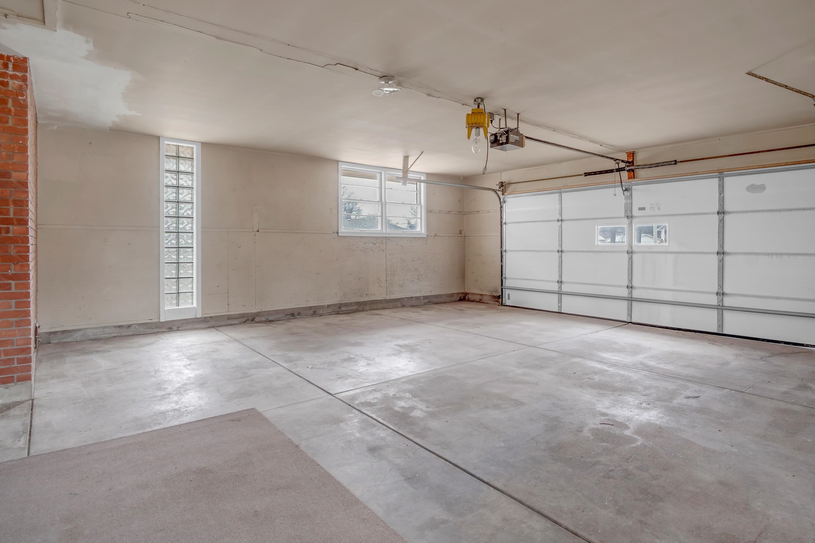 1300 W 6th Street Newton KS 67114