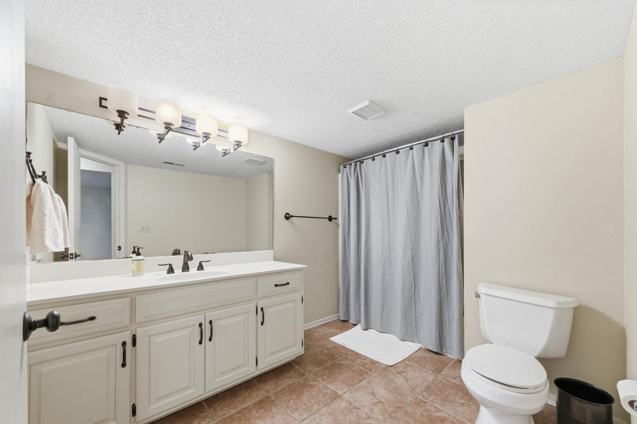 2532 N Fox Run Court Wichita KS 67226