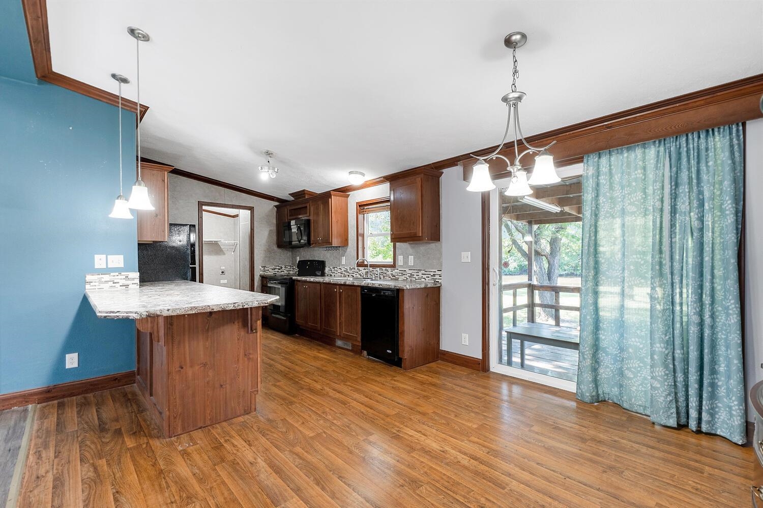 613 N Meridian Road Rear Newton KS 67114