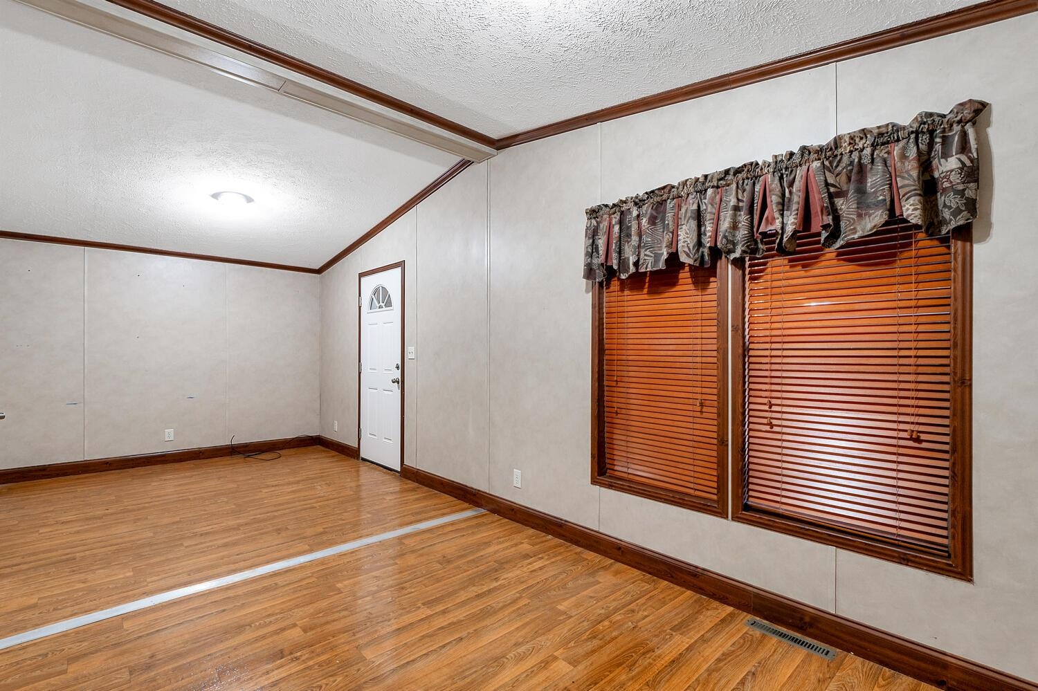 613 N Meridian Road Rear Newton KS 67114