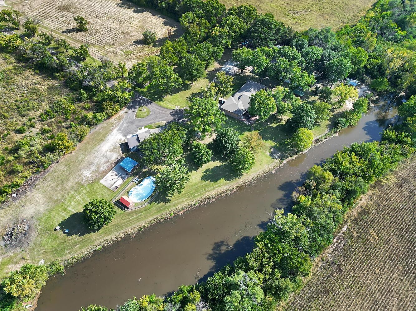613 N Meridian Road Rear Newton KS 67114