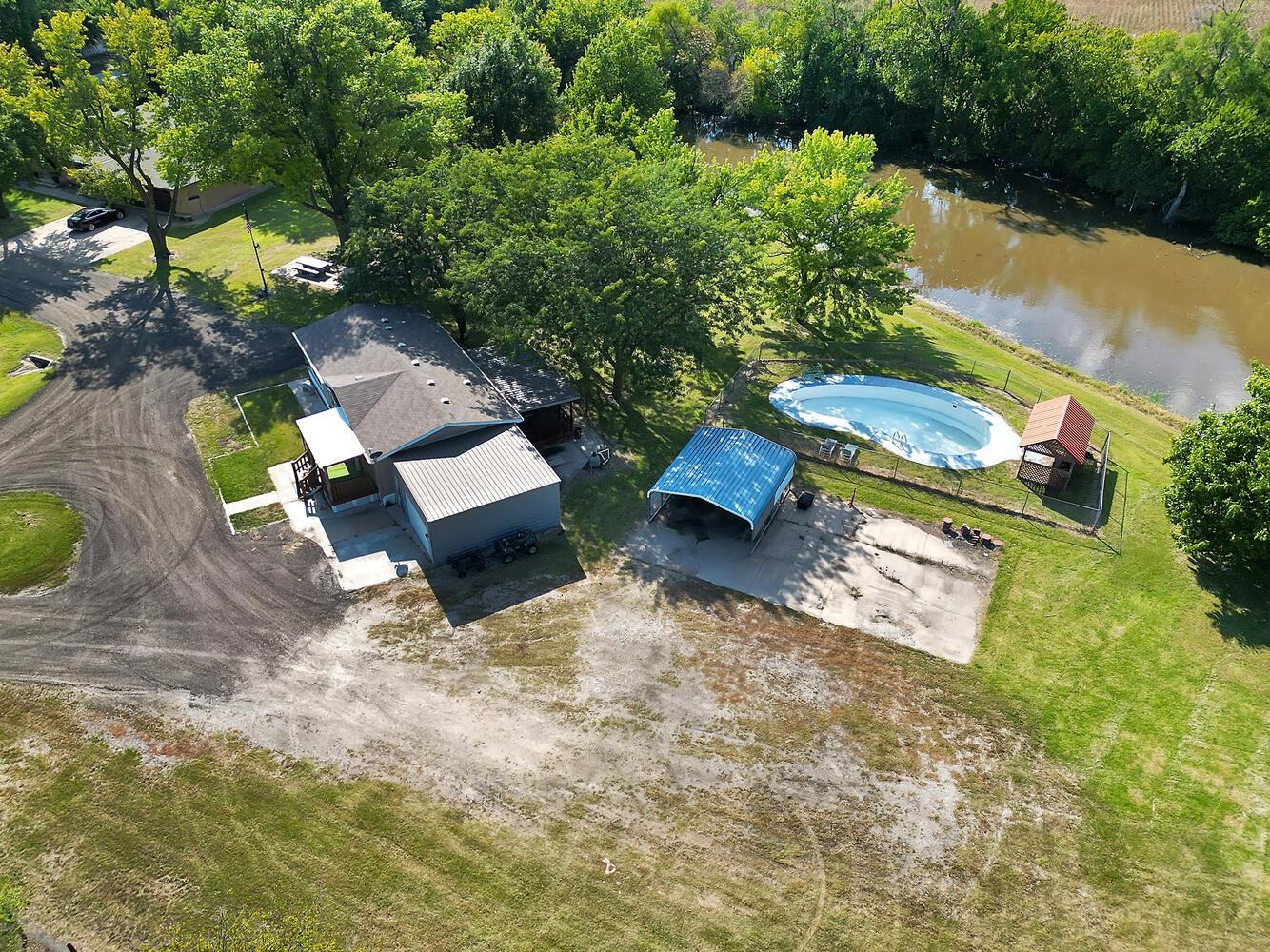 613 N Meridian Road Rear Newton KS 67114
